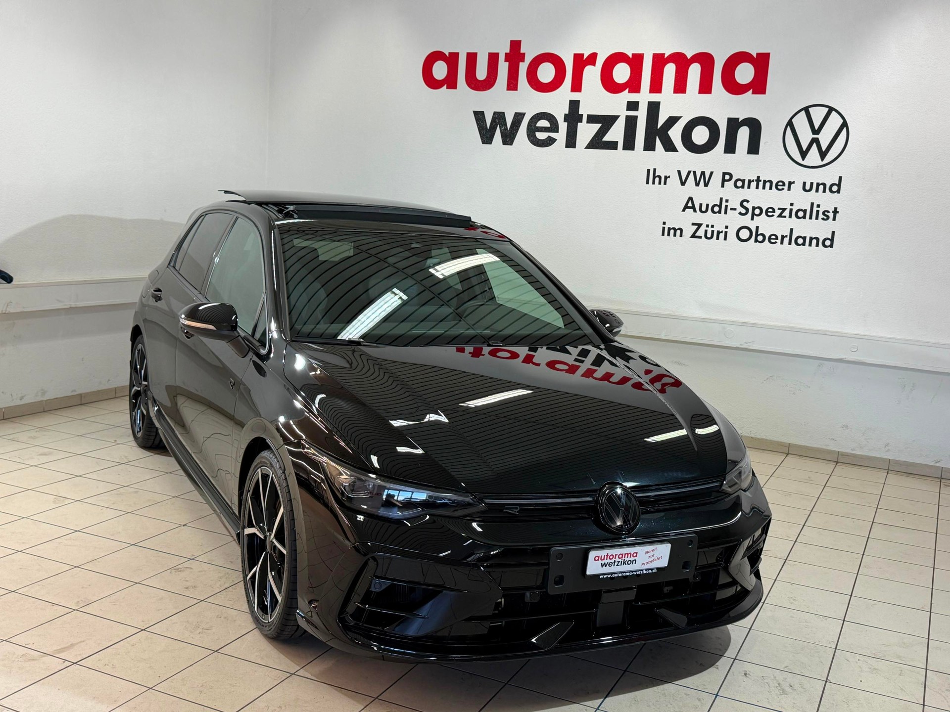 VW Golf 2.0 TSI R Black Edition DSG 4 Motion-image-1