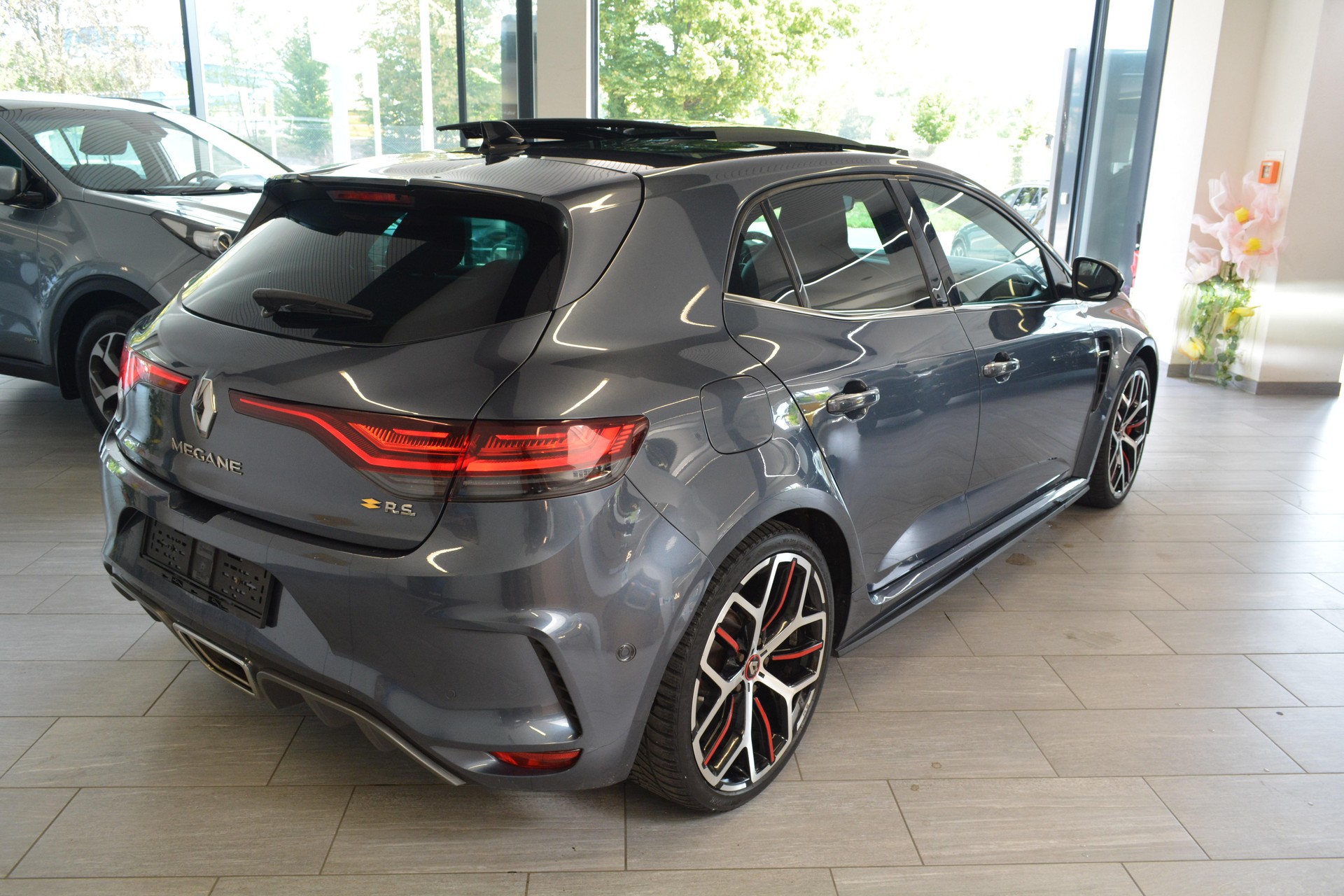 RENAULT Mégane Sport 1.8 T Trophy EDC-image-2