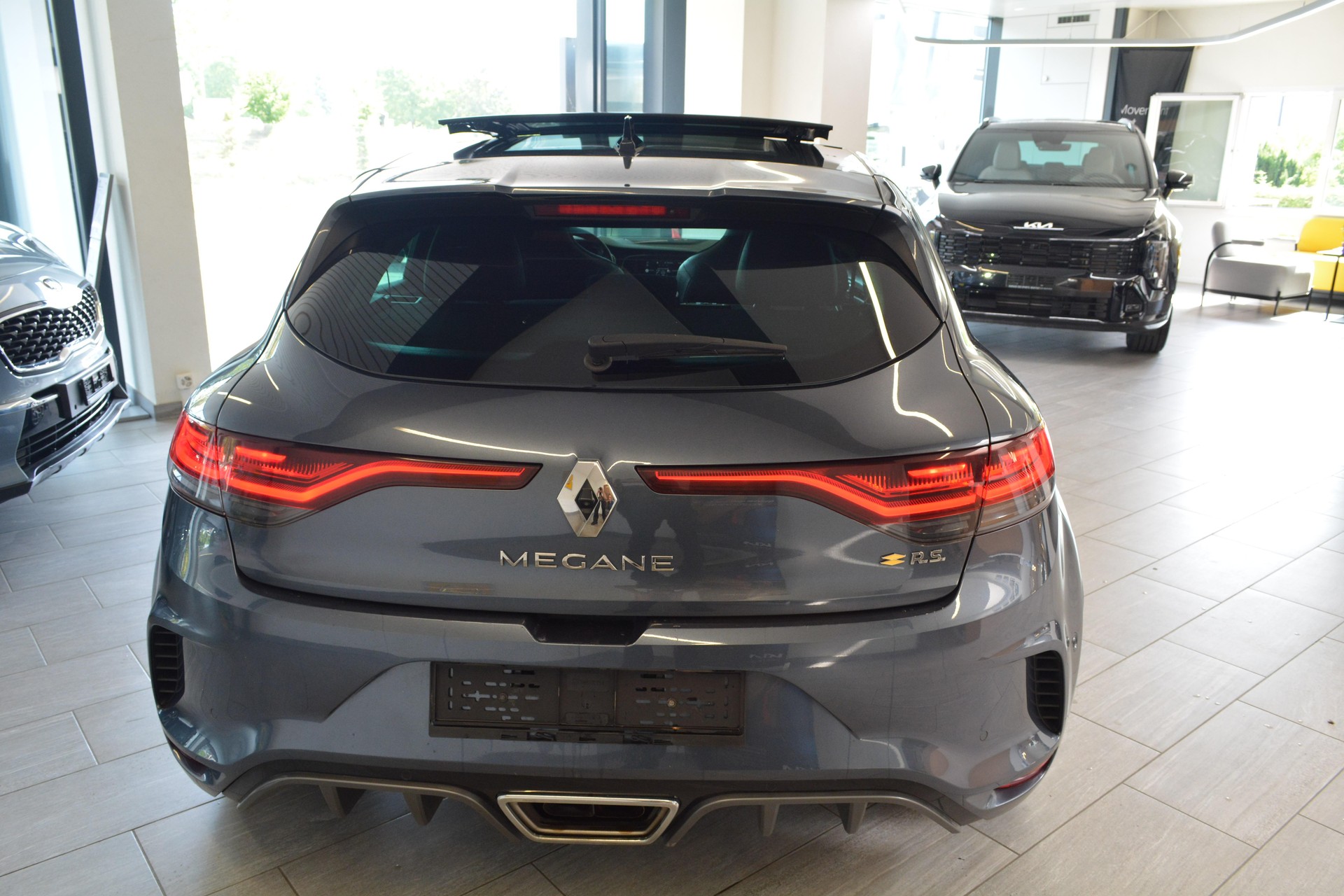RENAULT Mégane Sport 1.8 T Trophy EDC-image-3