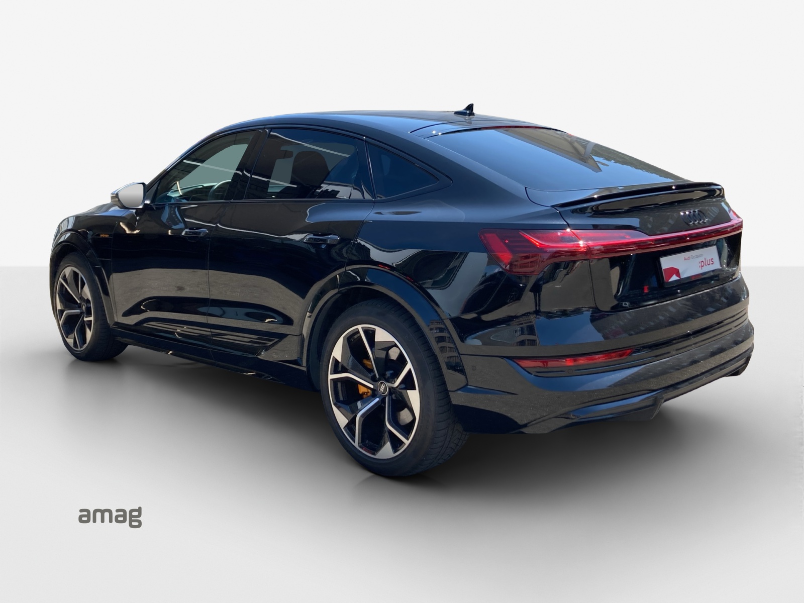 AUDI e-tron S Sportback quattro-image-2