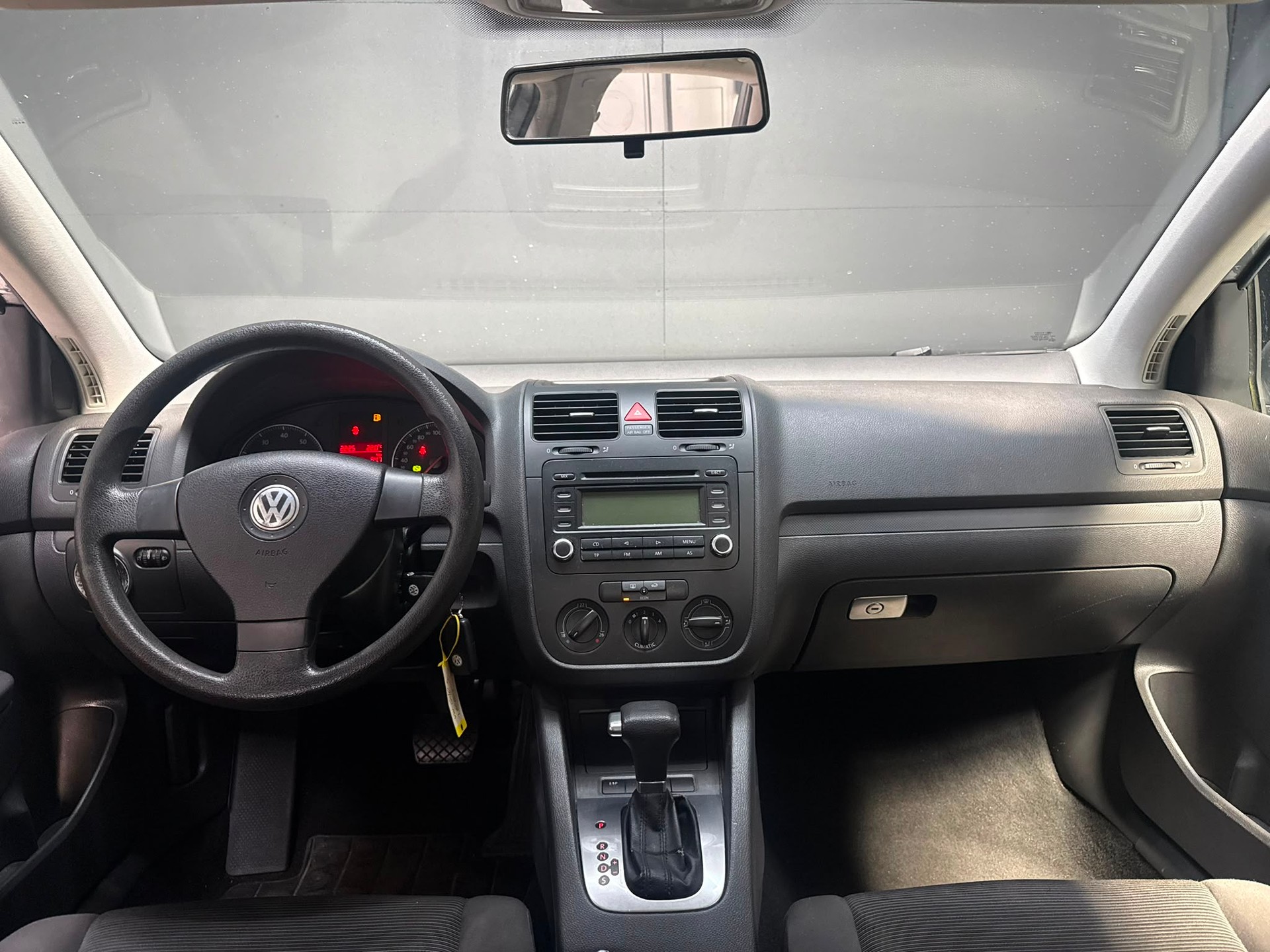 VW Golf 1.6 FSI Comfortline-image-3