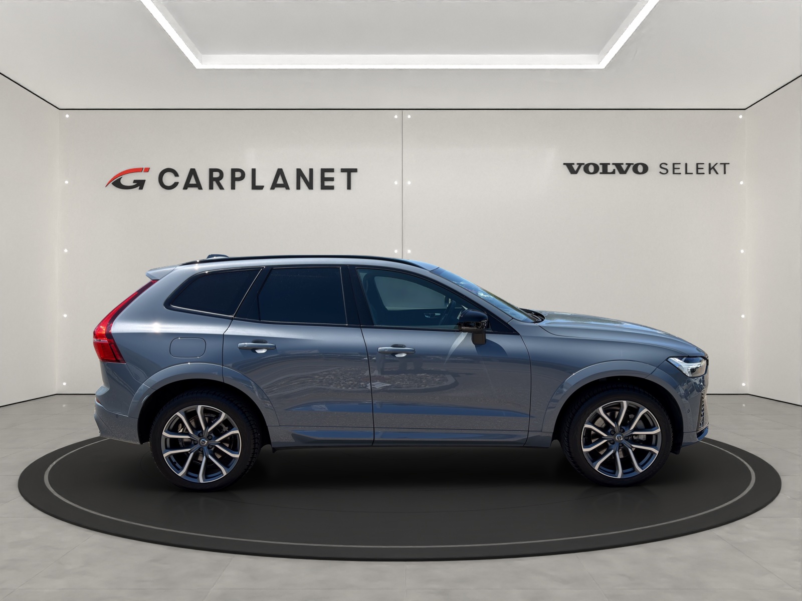VOLVO XC60 2.0 T8 TE R-Design eAWD-image-3