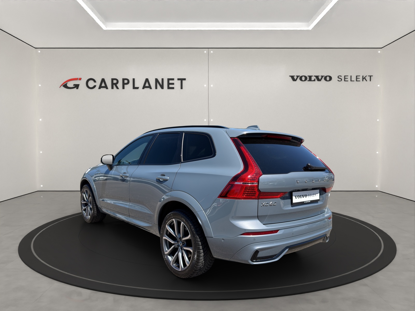 VOLVO XC60 2.0 T8 TE R-Design eAWD-image-1