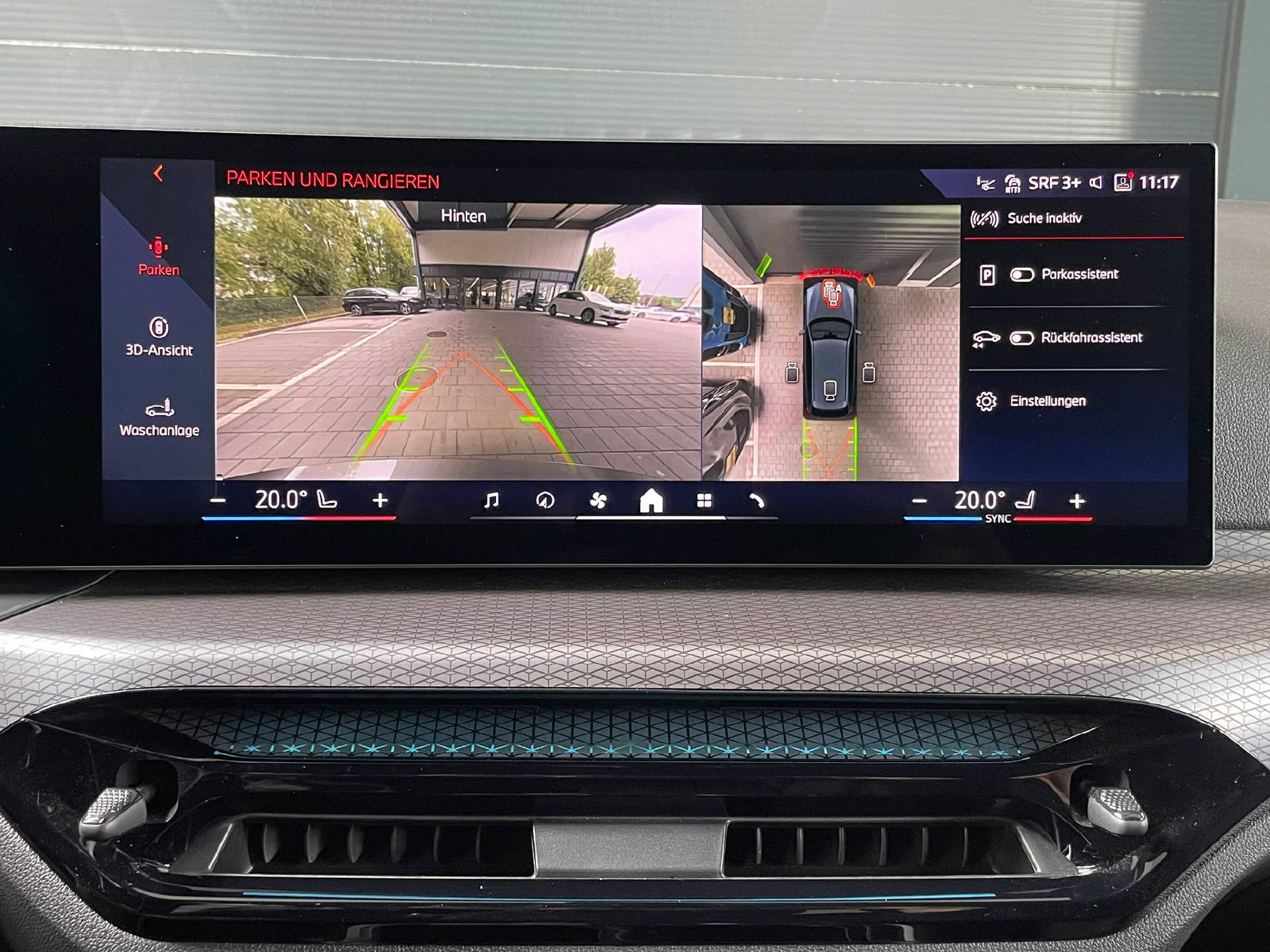 BMW 330e xDrive SAG Touring-image-13
