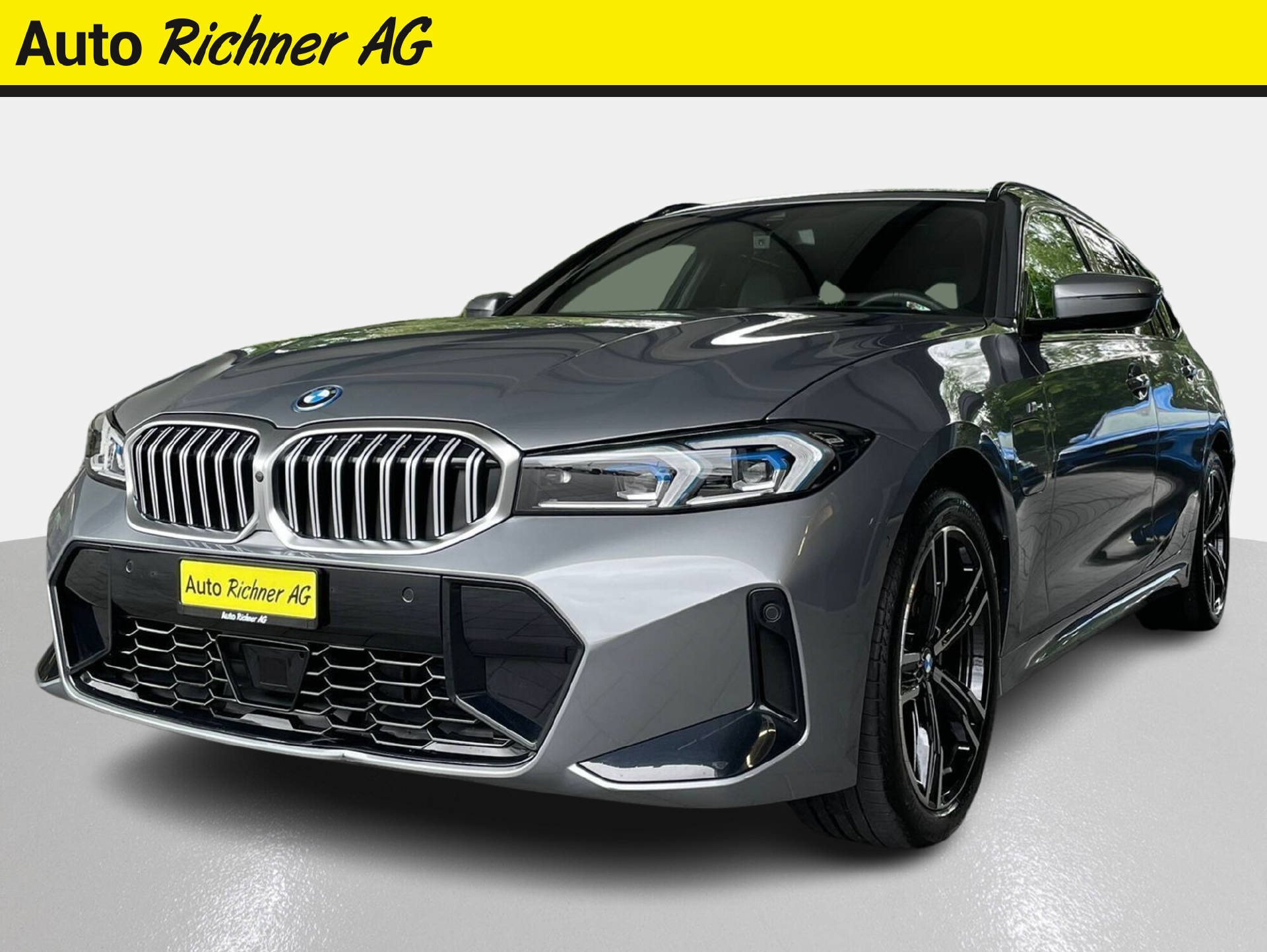 BMW 330e xDrive SAG Touring-image-1