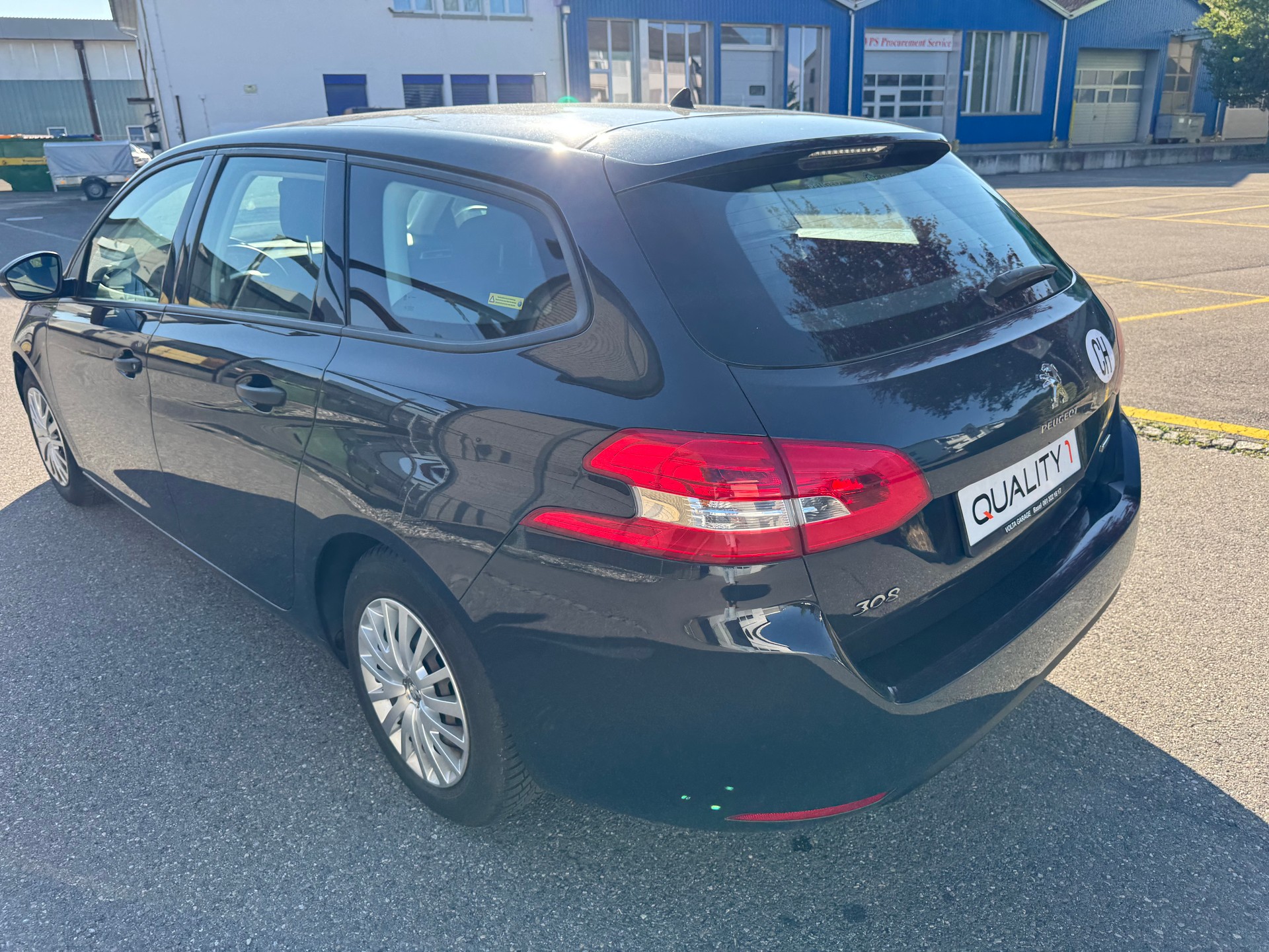 PEUGEOT 308 SW 1.6 BlueHDI Allure-image-6