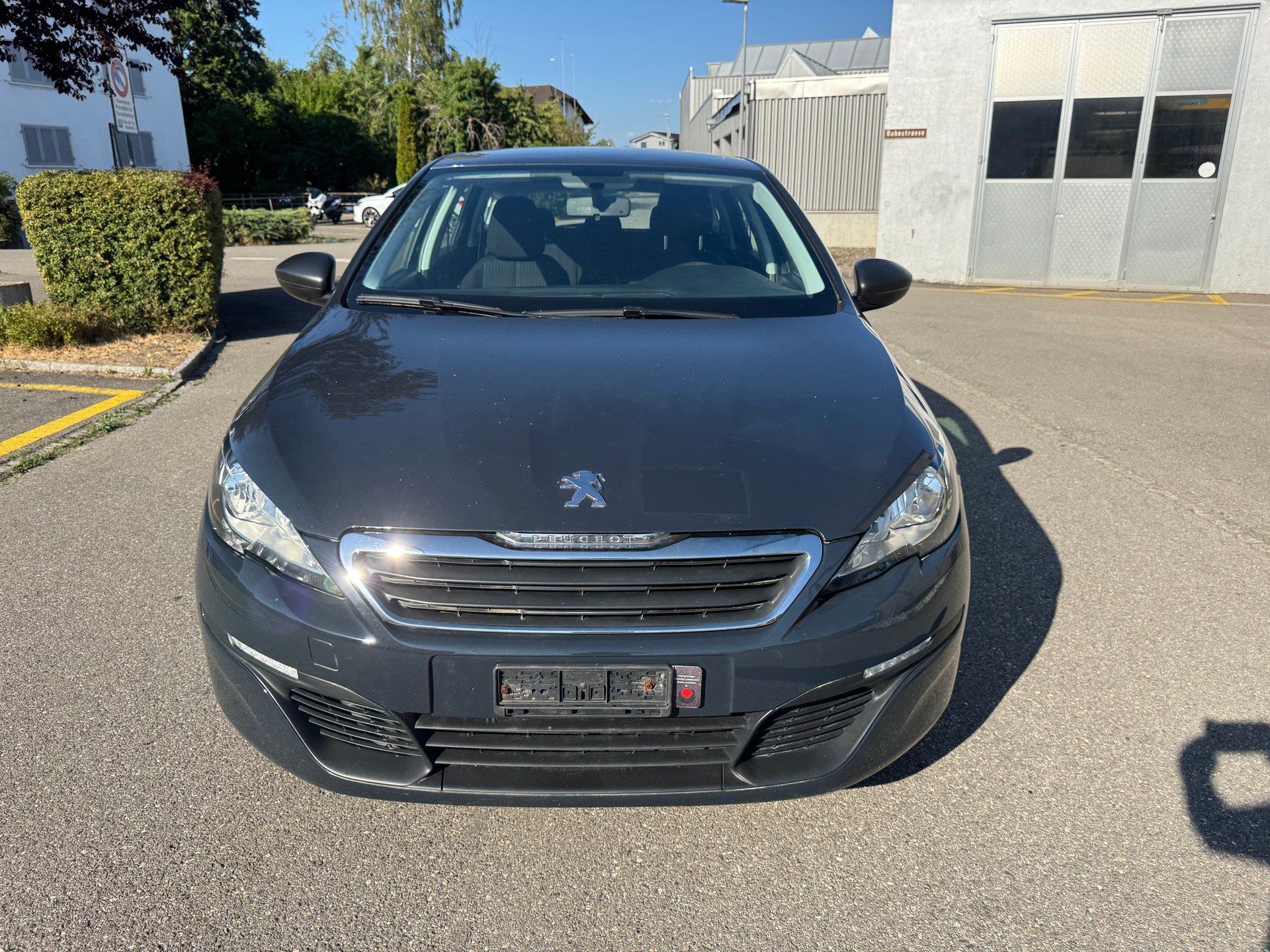 PEUGEOT 308 SW 1.6 BlueHDI Allure-image-1