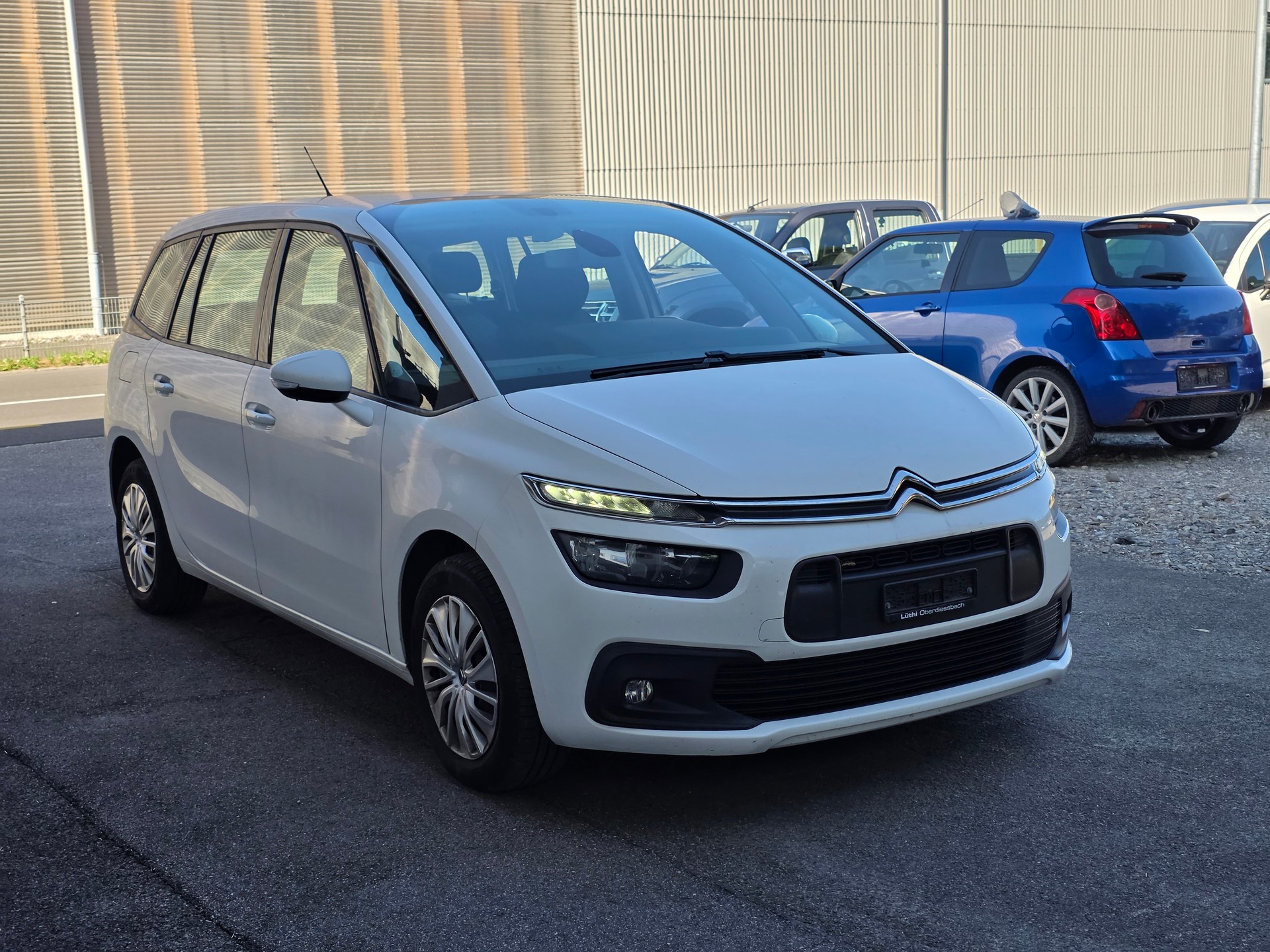 CITROEN Grand C4 Picasso 1.6 BlueHDi Feel Edition EAT6-image-1