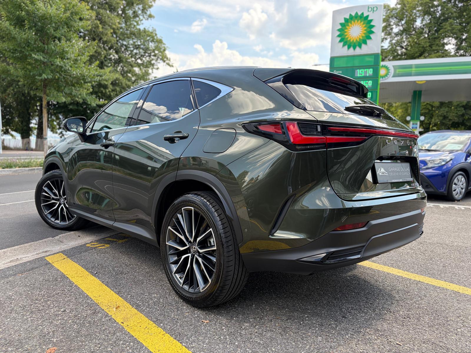 LEXUS NX 350h E-FOUR Excellence-image-2