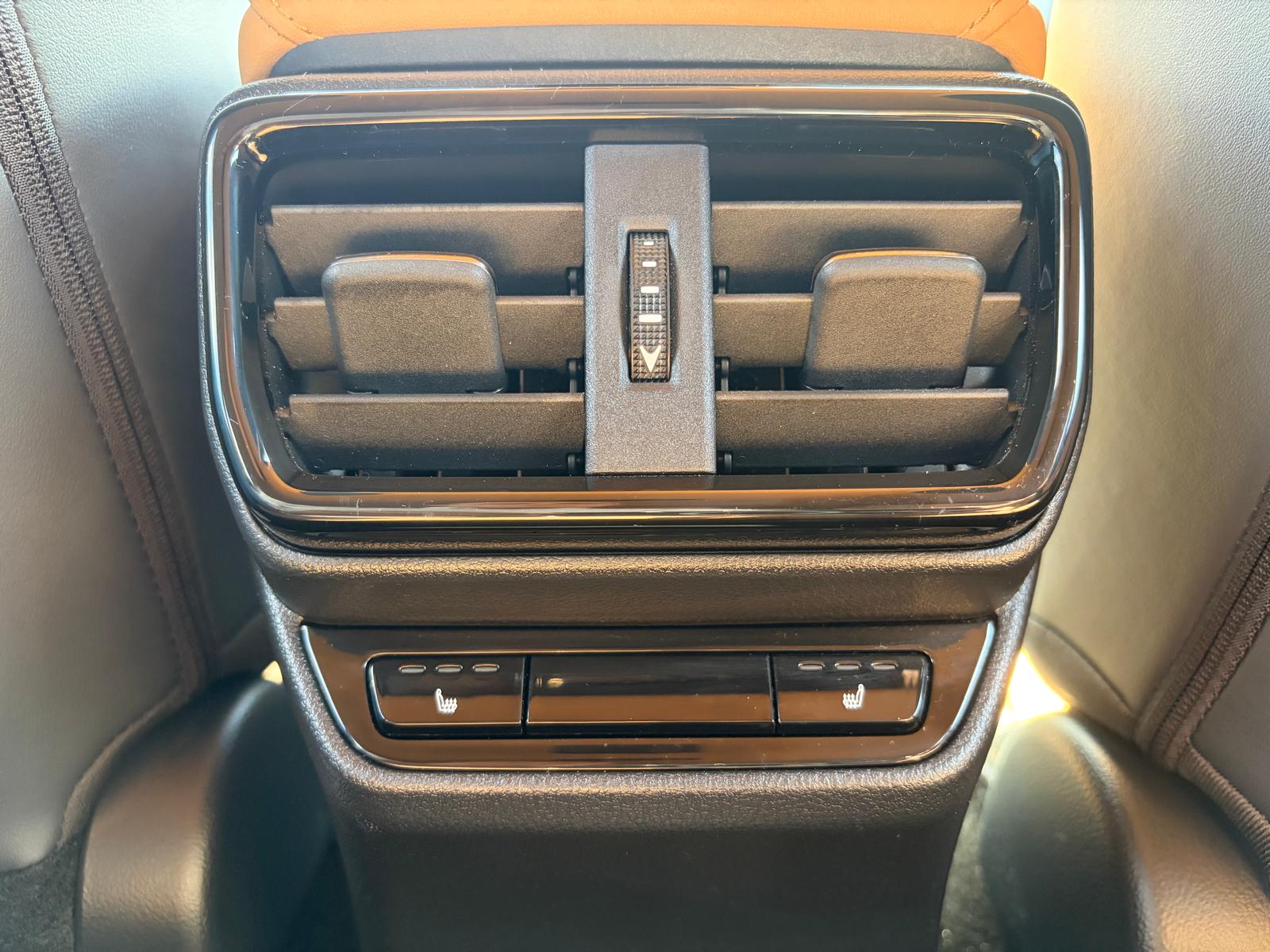 LEXUS NX 350h E-FOUR Excellence-image-14