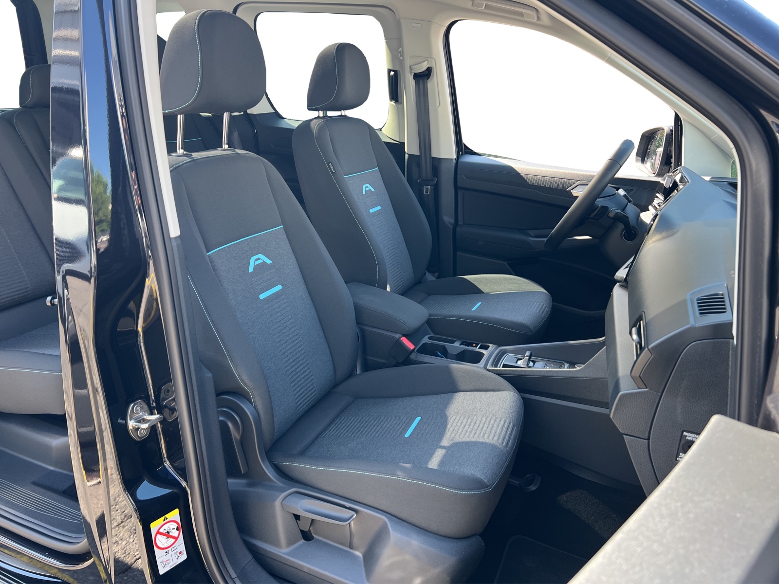FORD TOURNEO Connect 1.5 EcoBoost 1-image-11
