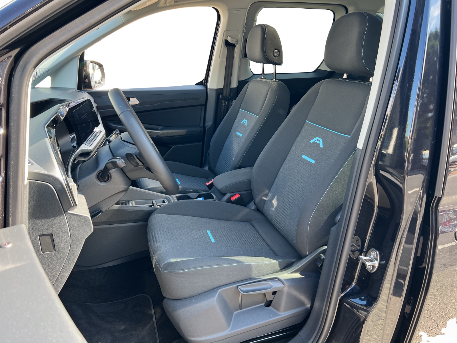 FORD TOURNEO Connect 1.5 EcoBoost 1-image-4