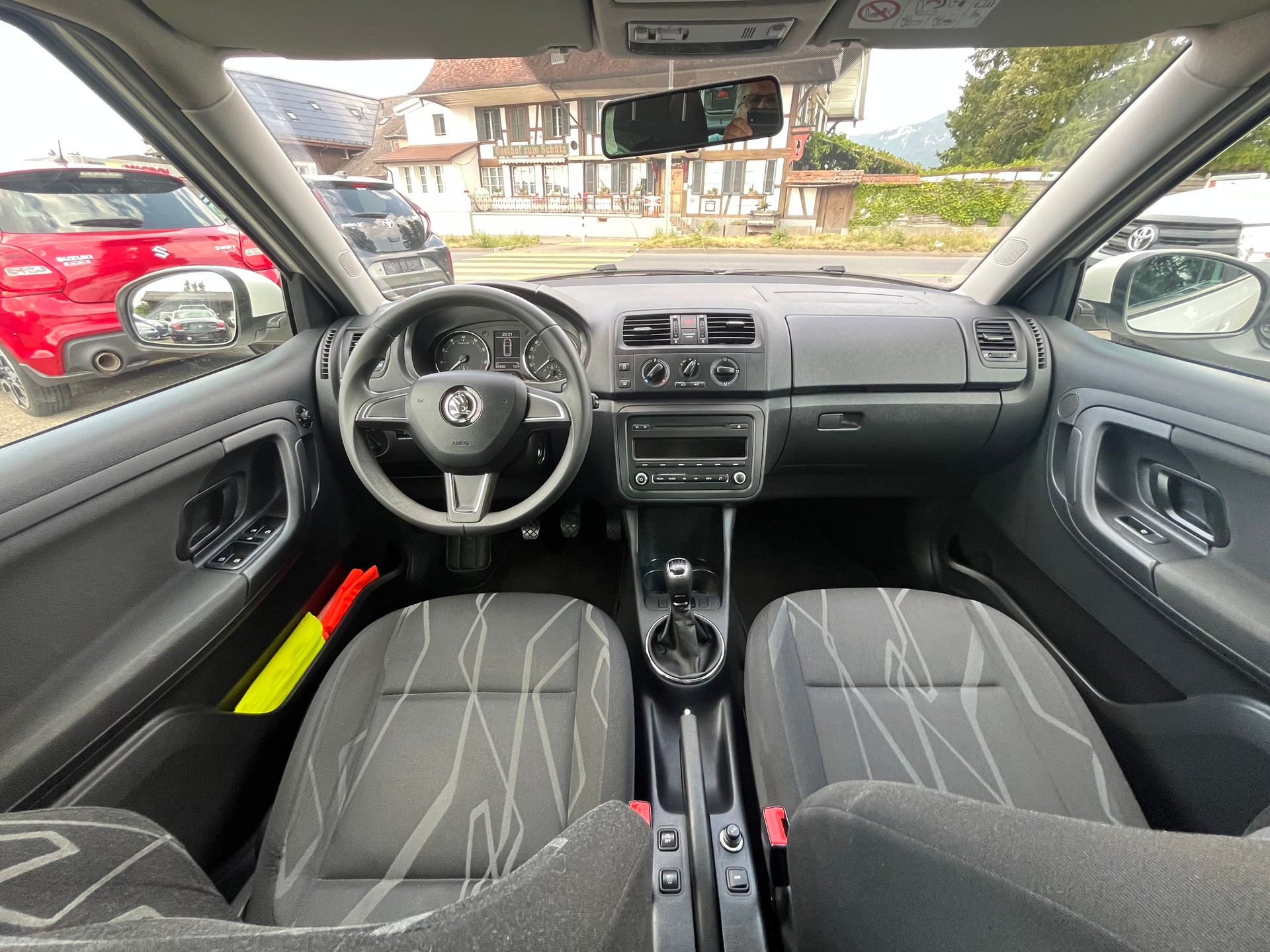 SKODA Fabia 1.2 TSI Ambition Plus-image-10