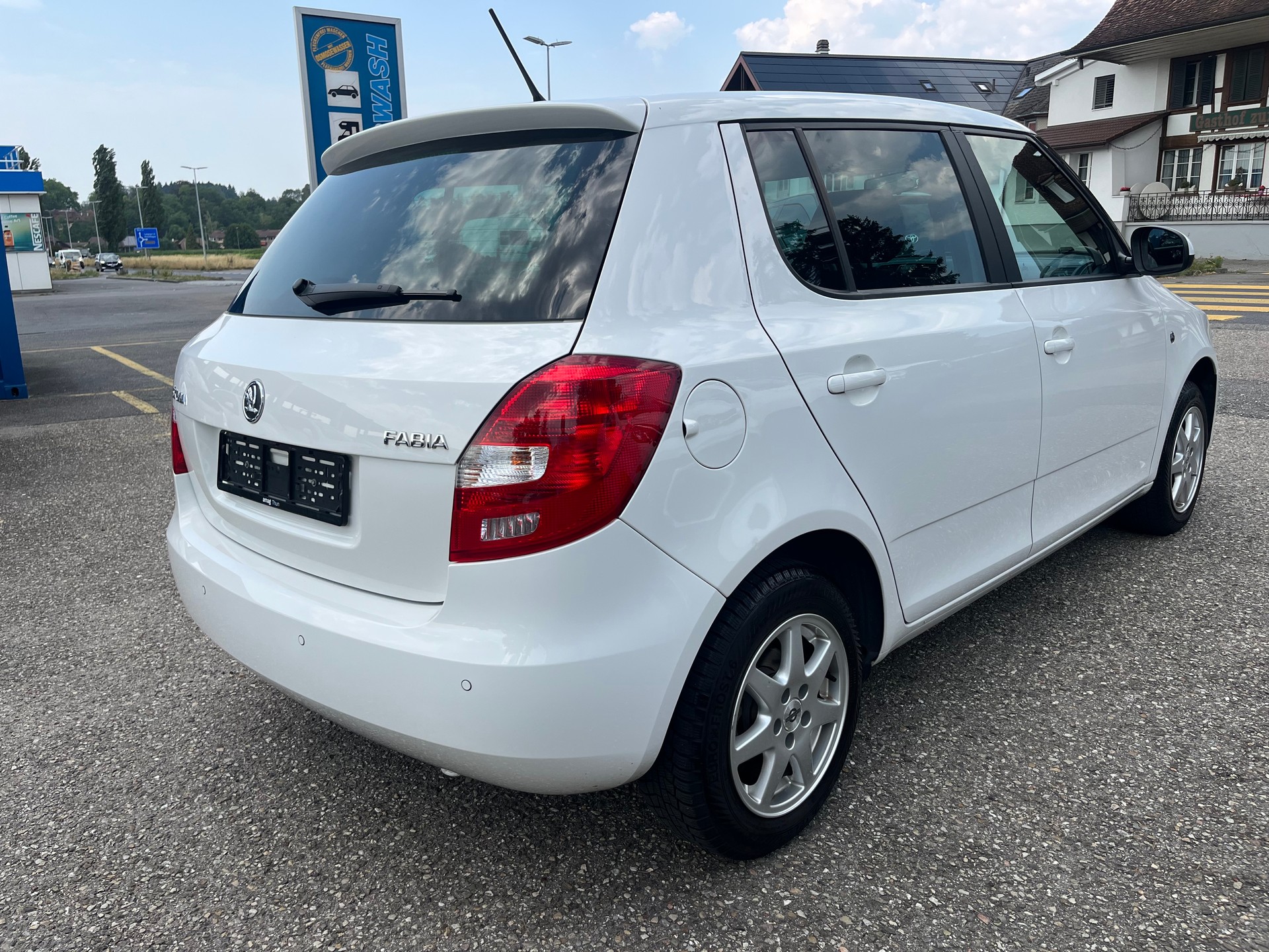 SKODA Fabia 1.2 TSI Ambition Plus-image-5