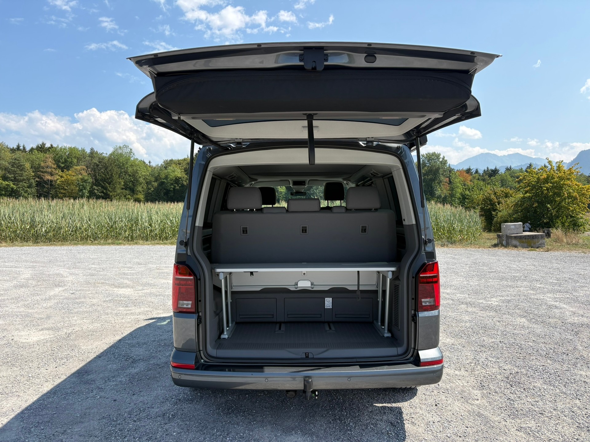 VW T6.1 California 2.0 TDI 150 Beach Last Edition DSG-image-10
