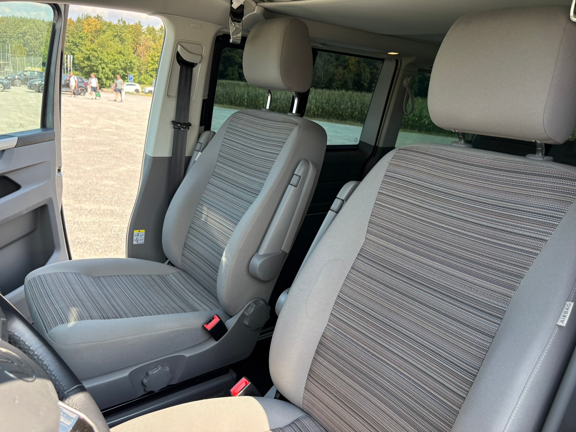 VW T6.1 California 2.0 TDI 150 Beach Last Edition DSG-image-15