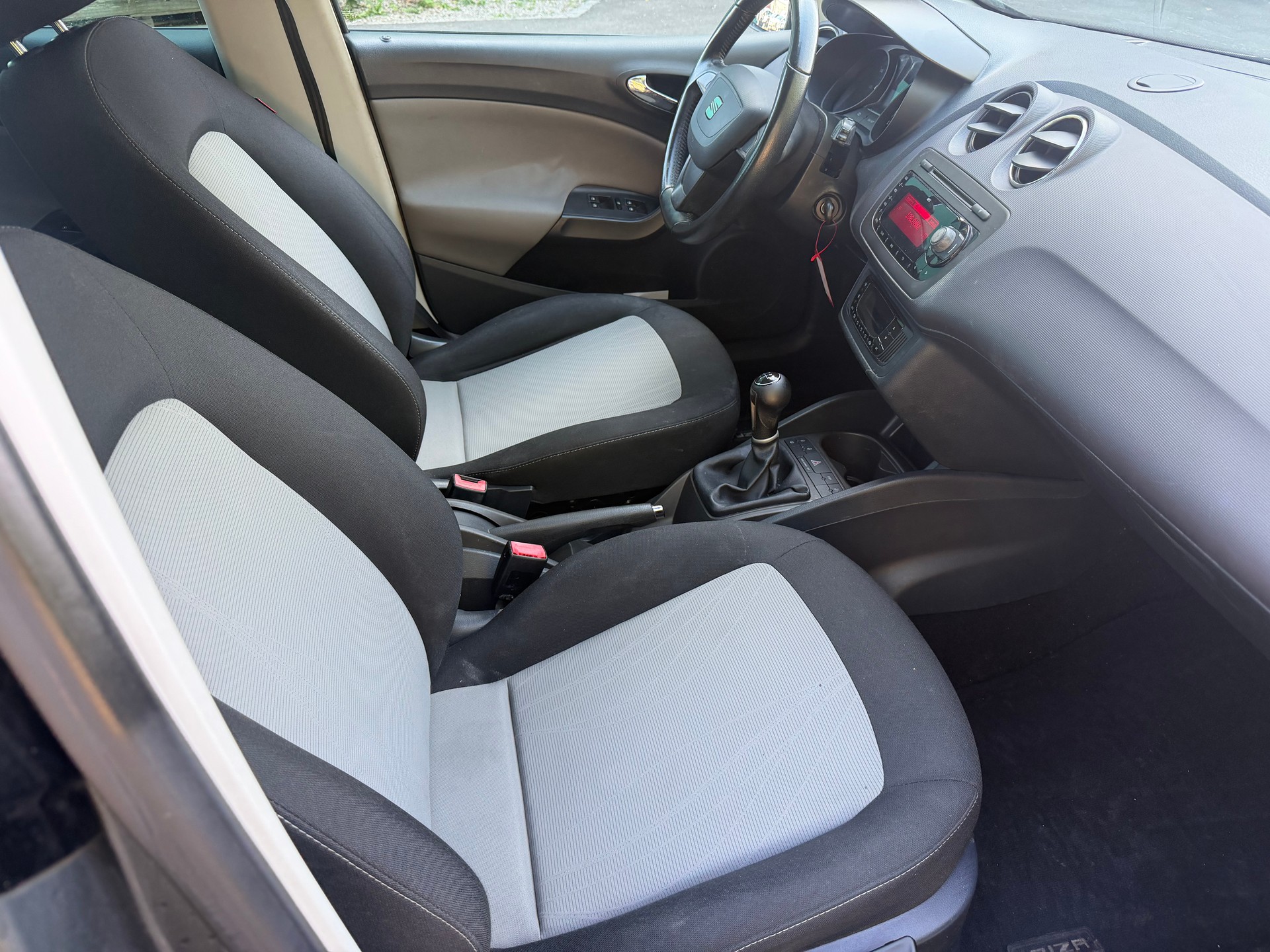 SEAT Ibiza ST 1.6 TDI Style-image-8