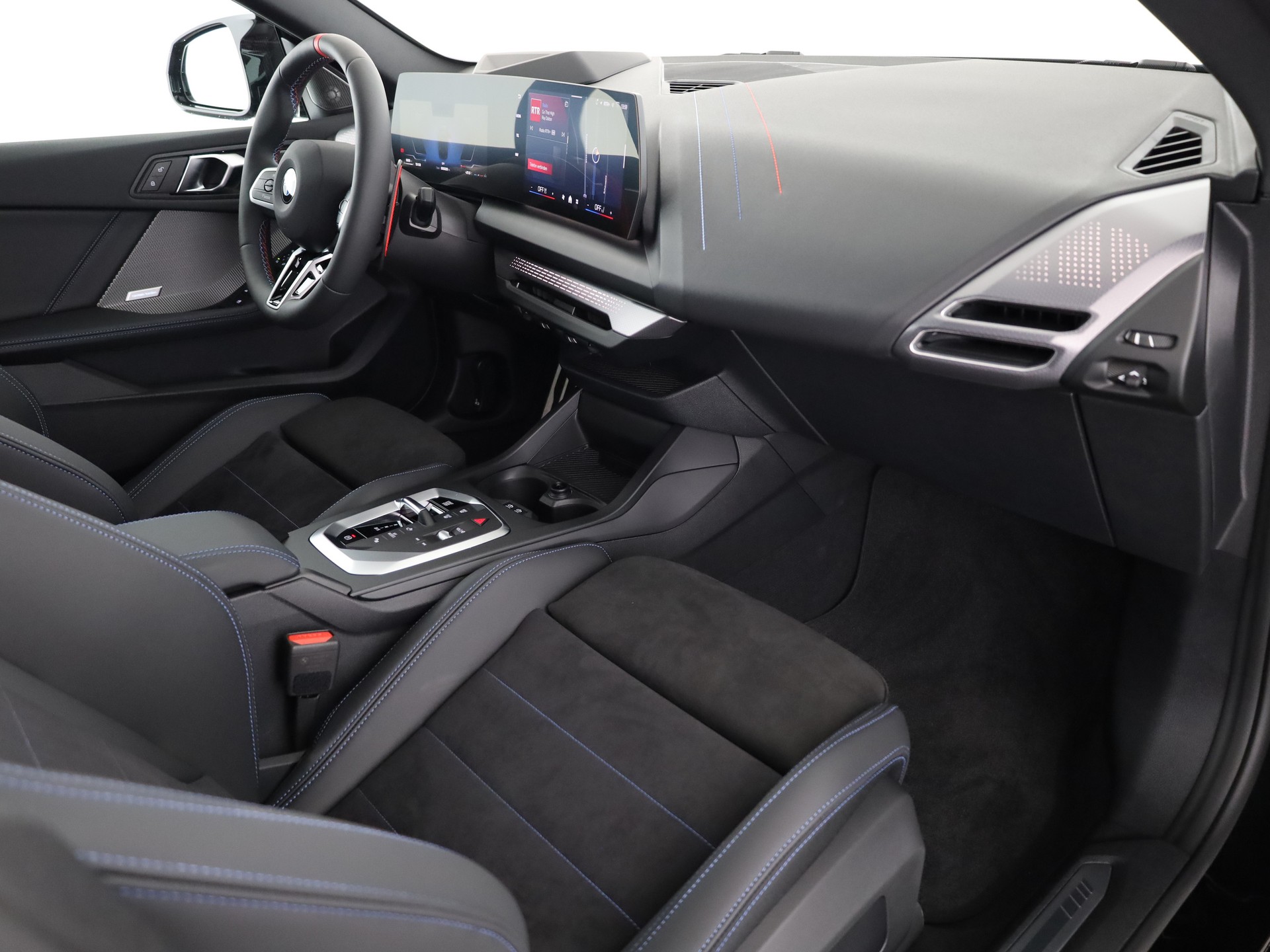 BMW M235 xDrive Gran Coupé-image-11
