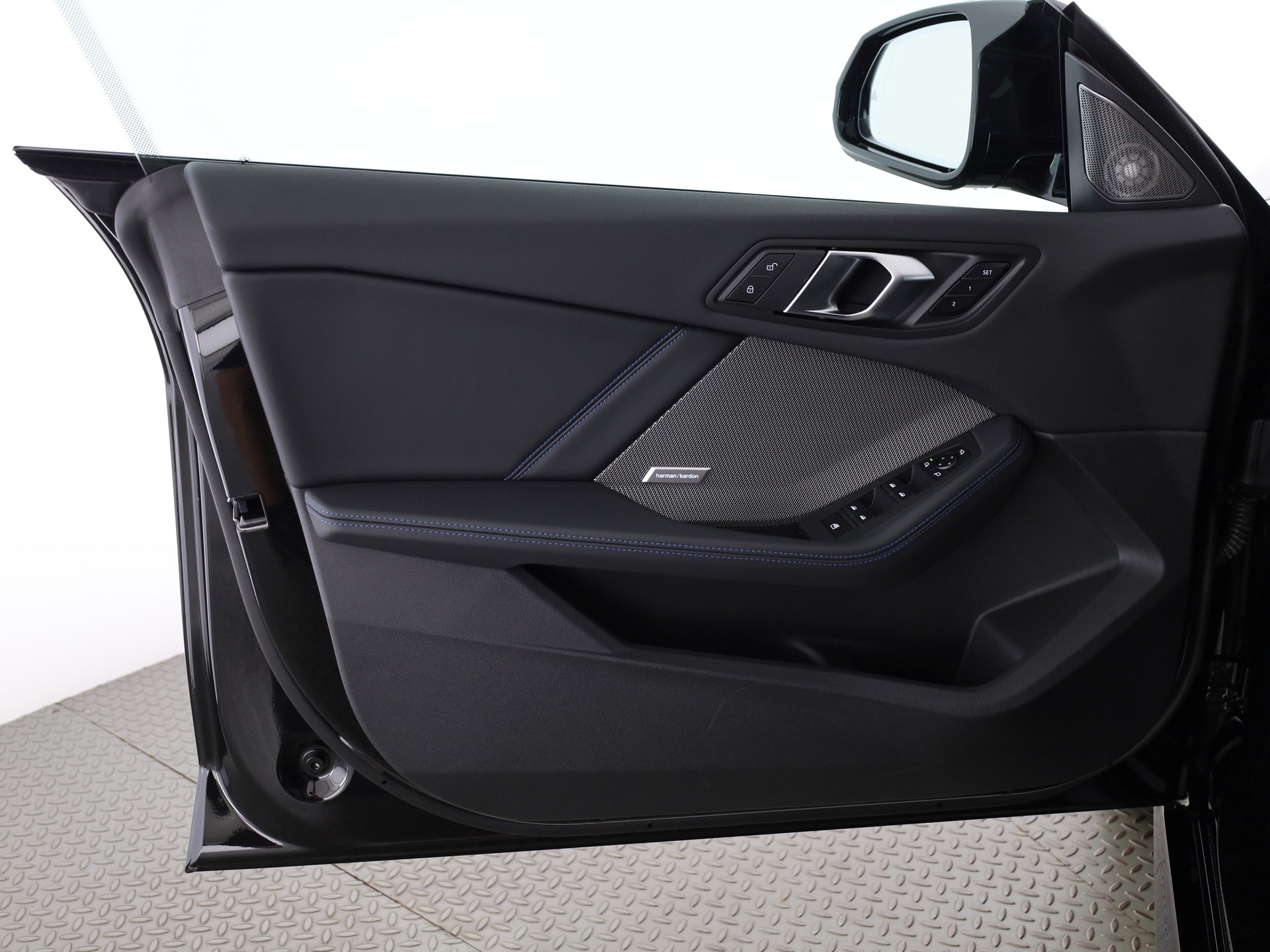 BMW M235 xDrive Gran Coupé-image-8