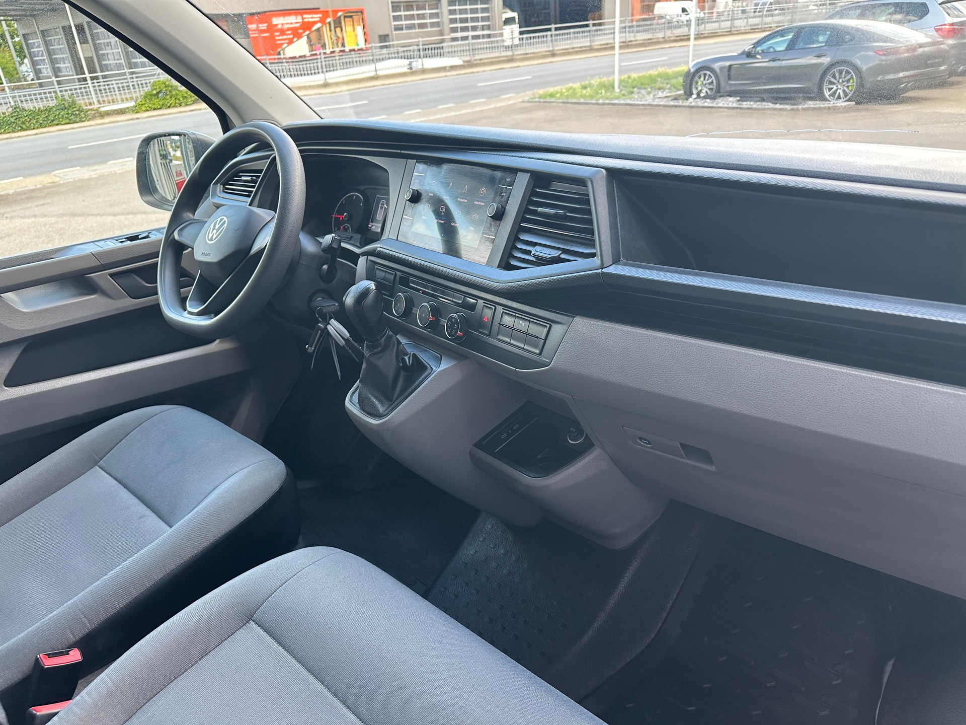 VW T6.1 2.0 TDI DSG Kasten RS AHK 2500 KG-image-6