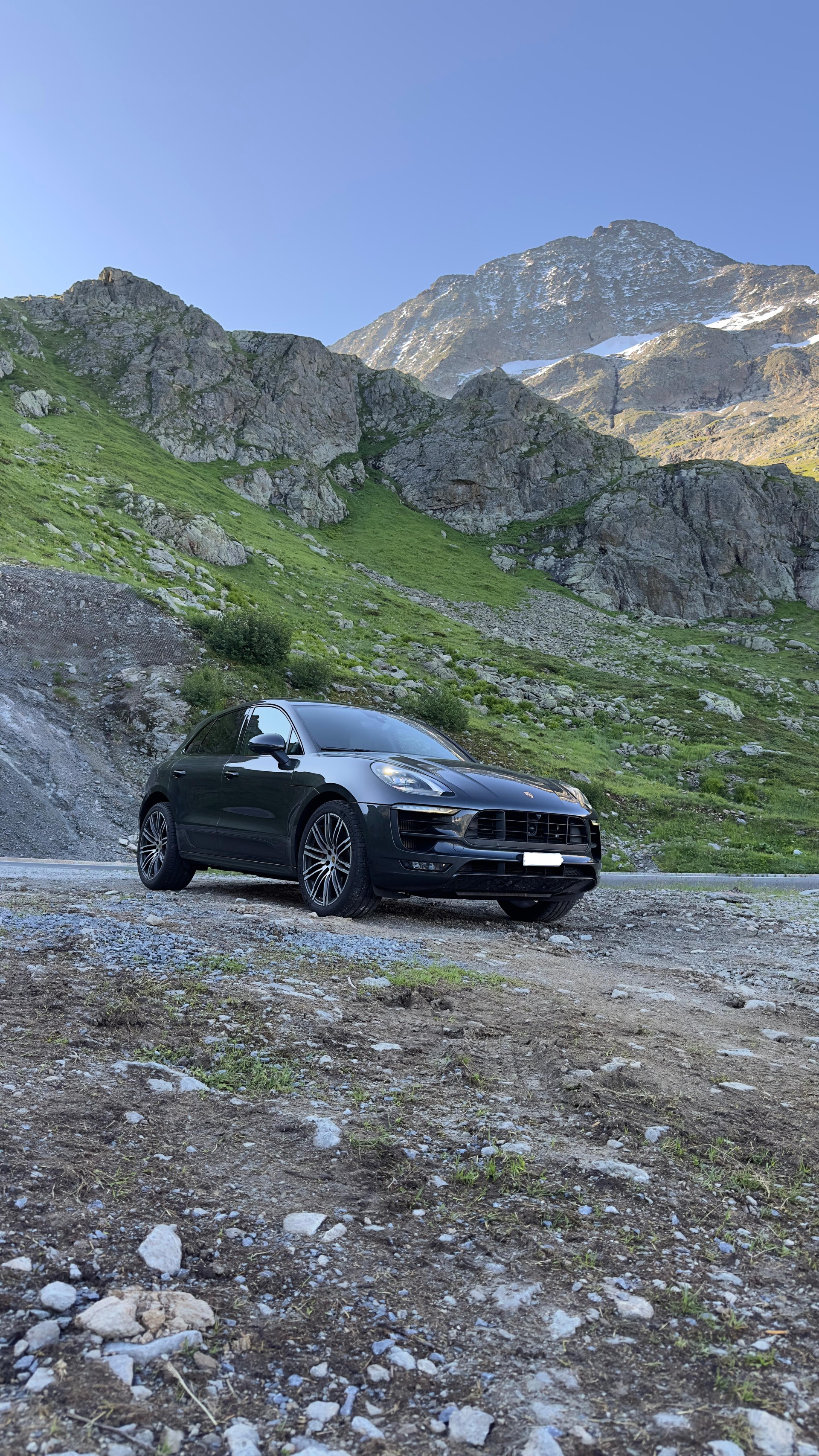 PORSCHE 3.0 V6 GTS-image-0