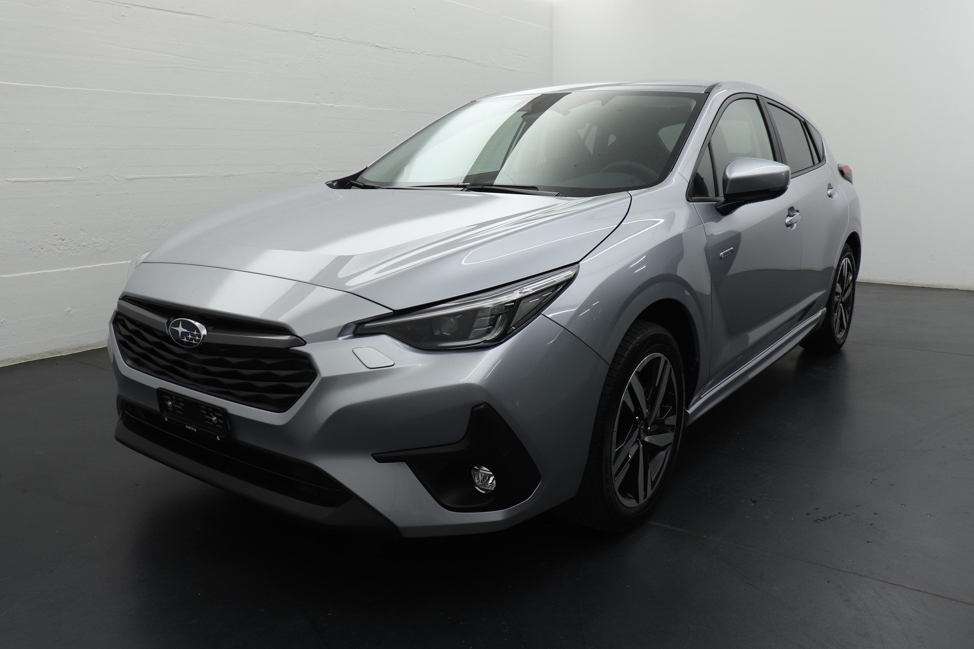 SUBARU Impreza 2.0i e-Boxer Swiss Plus-image-1