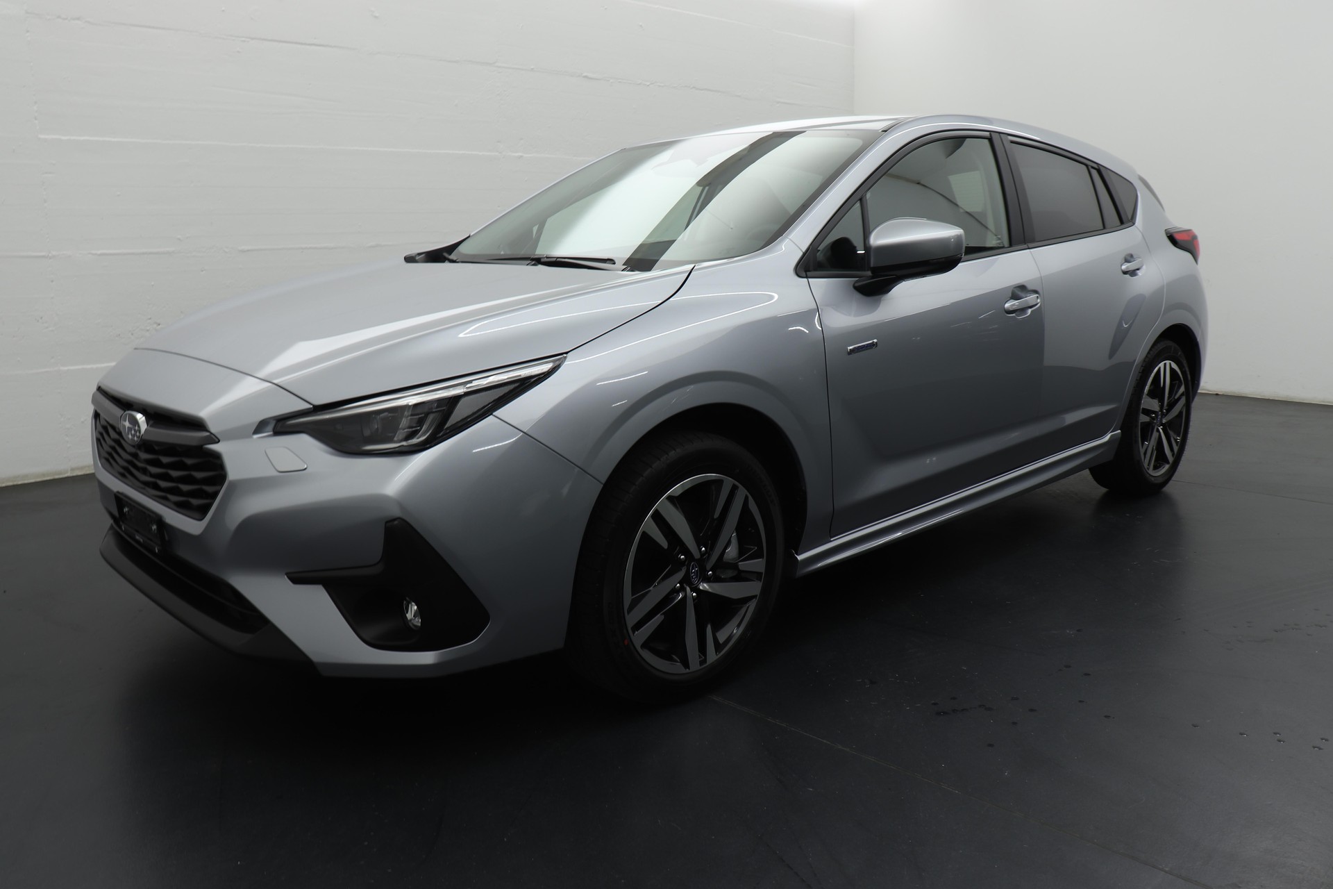 SUBARU Impreza 2.0i e-Boxer Swiss Plus-image-0
