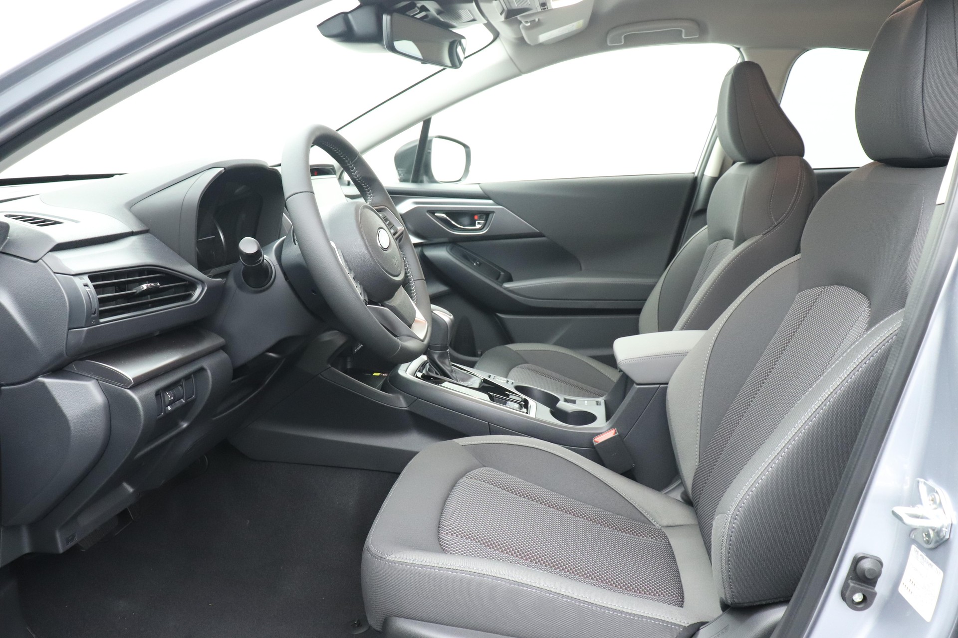 SUBARU Impreza 2.0i e-Boxer Swiss Plus-image-2