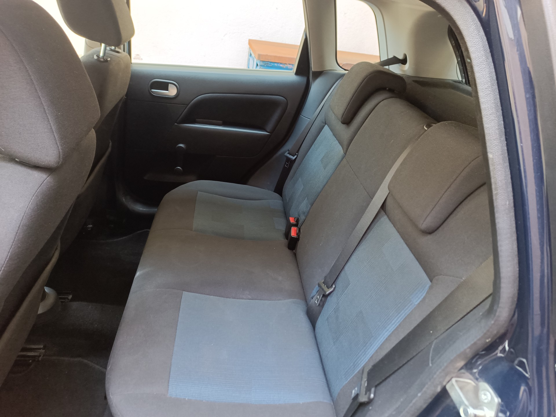 FORD Fiesta 1.4 16V Trend-image-5