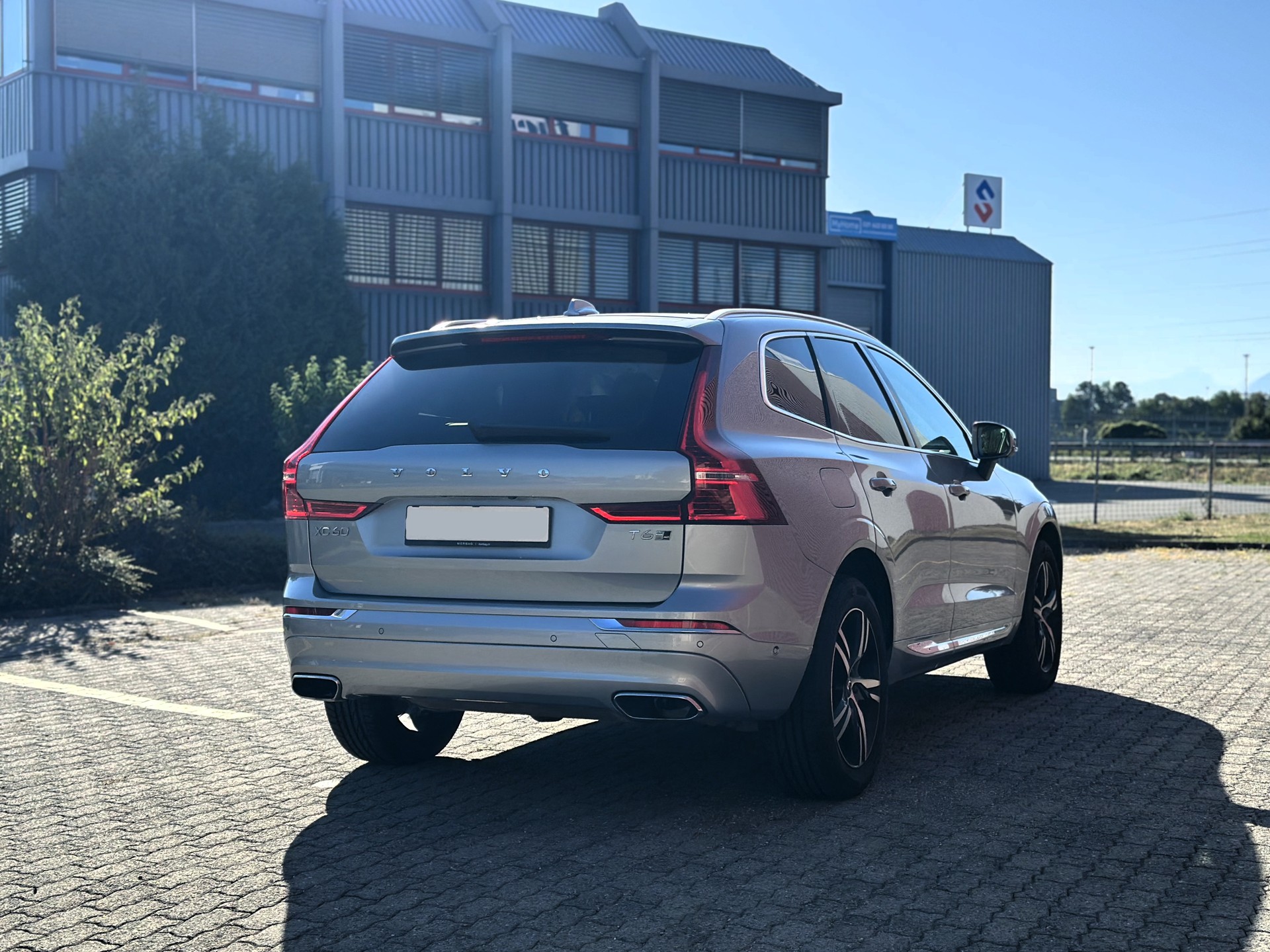 VOLVO XC60 T6 AWD Inscription Geartronic-image-5