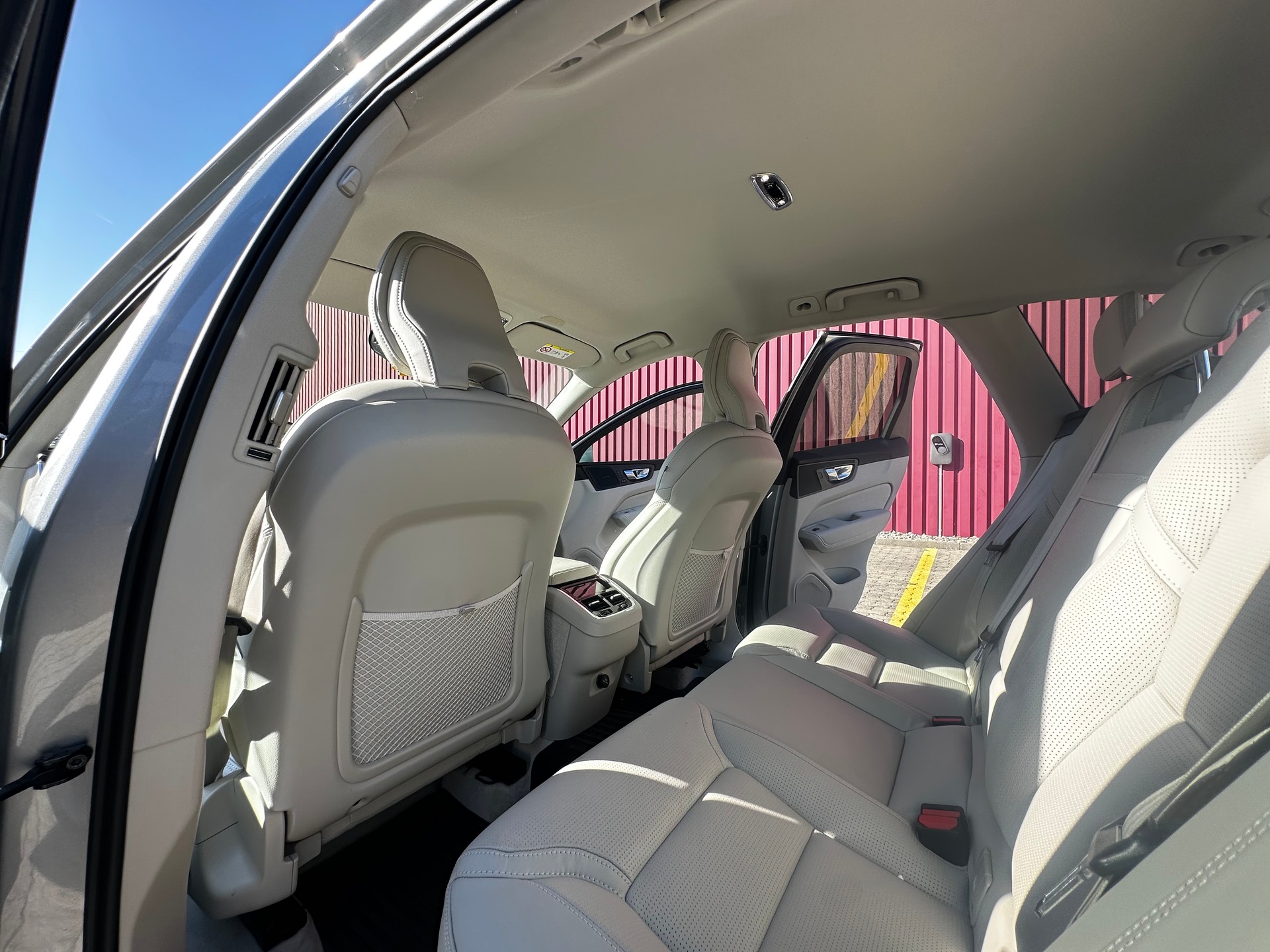 VOLVO XC60 T6 AWD Inscription Geartronic-image-14
