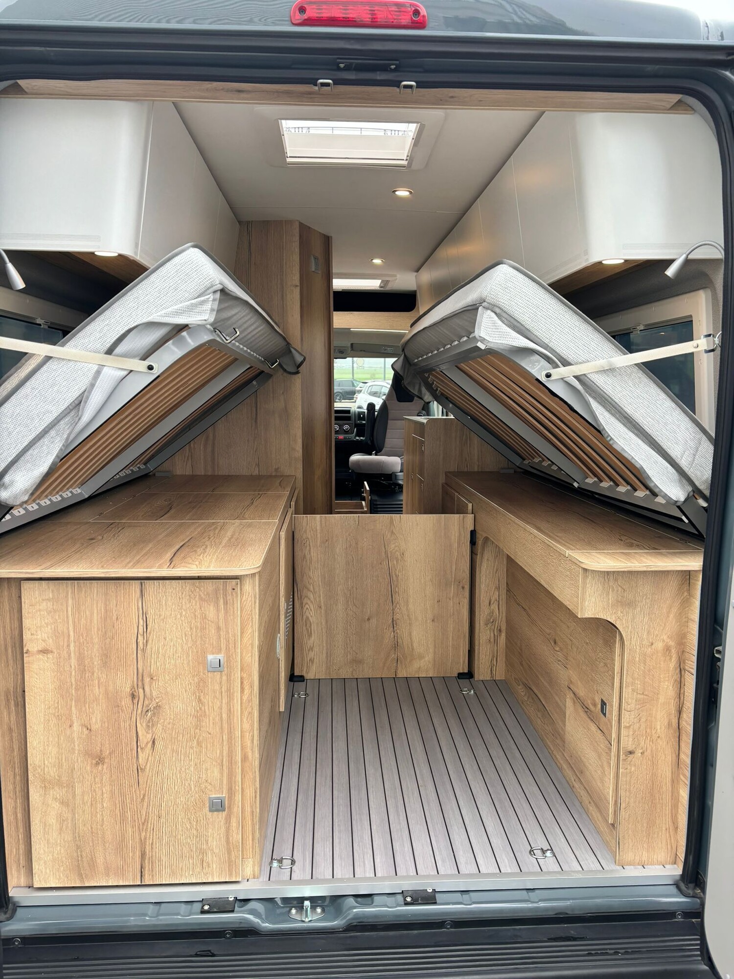 CLEVER VANS Runner 636 Citroen 165 PS-image-9