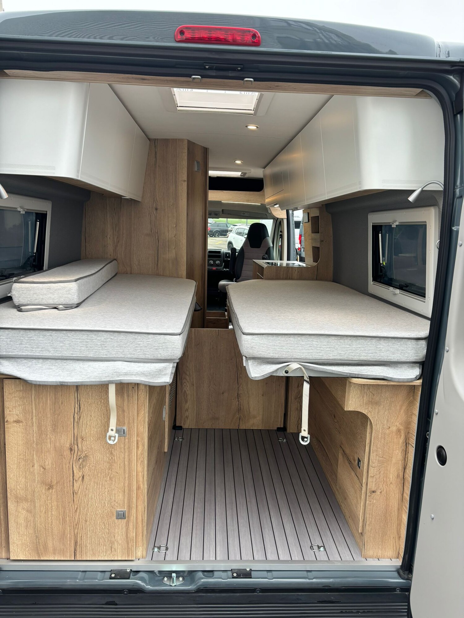 CLEVER VANS Runner 636 Citroen 165 PS-image-8