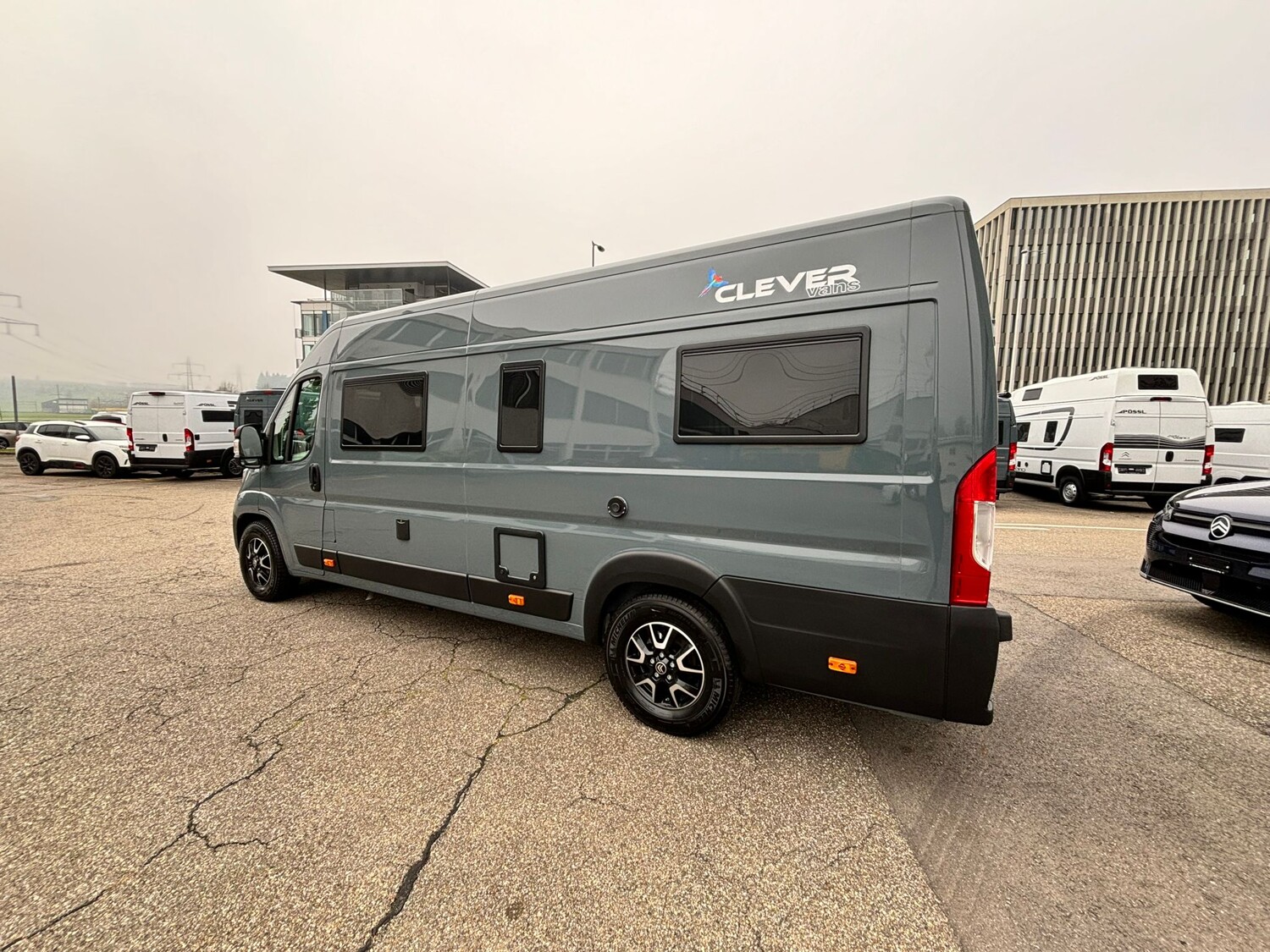 CLEVER VANS Runner 636 Citroen 165 PS-image-3