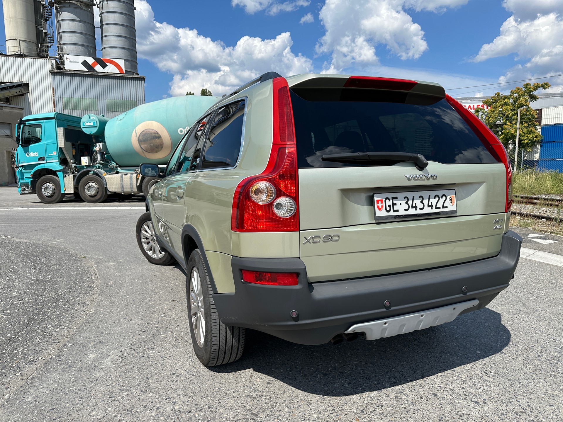 VOLVO 2.5T Executive 7P. AWD-image-3