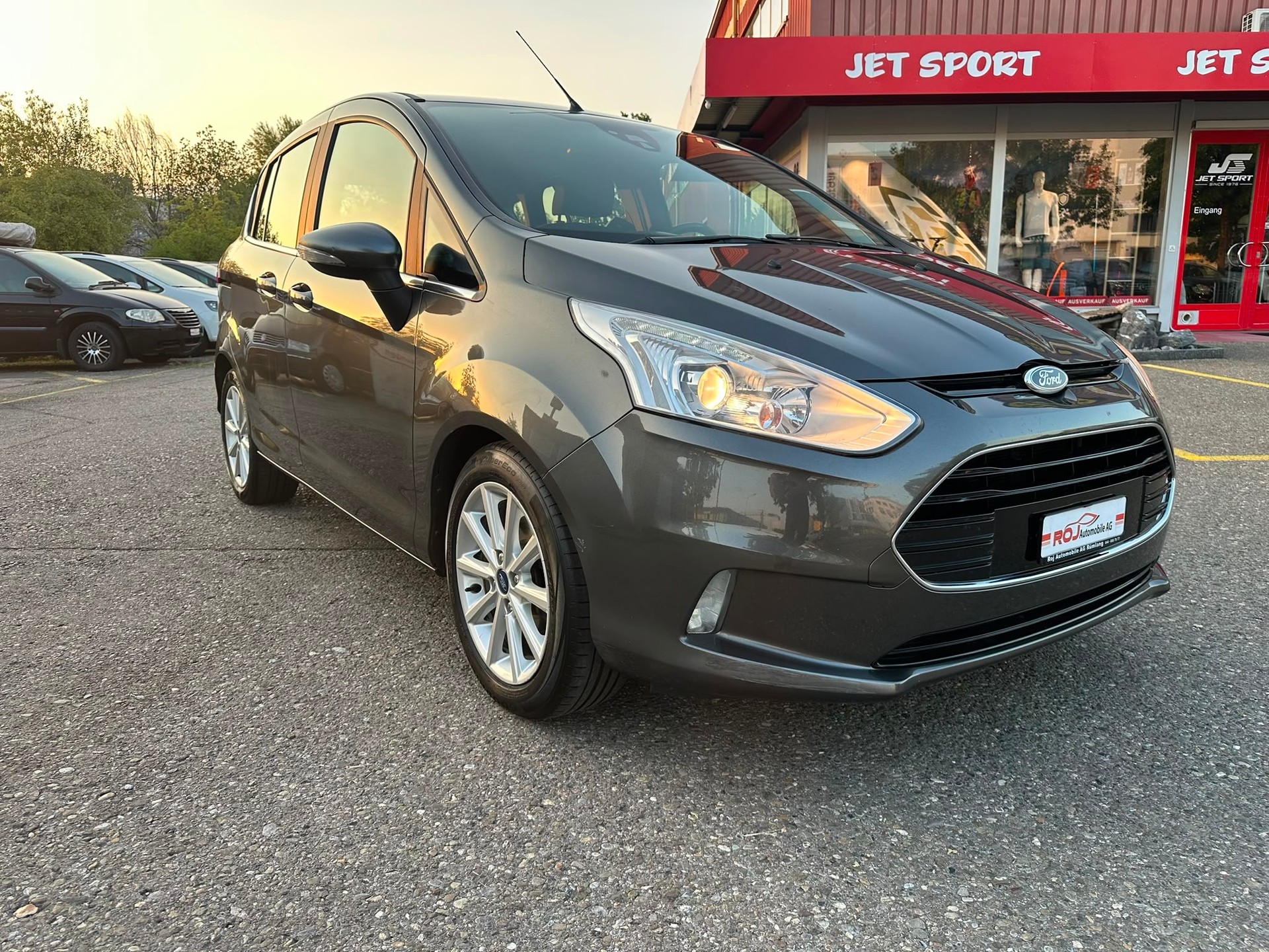 FORD B-Max 1.6 Ti-VCT Titanium PowerShift-image-3