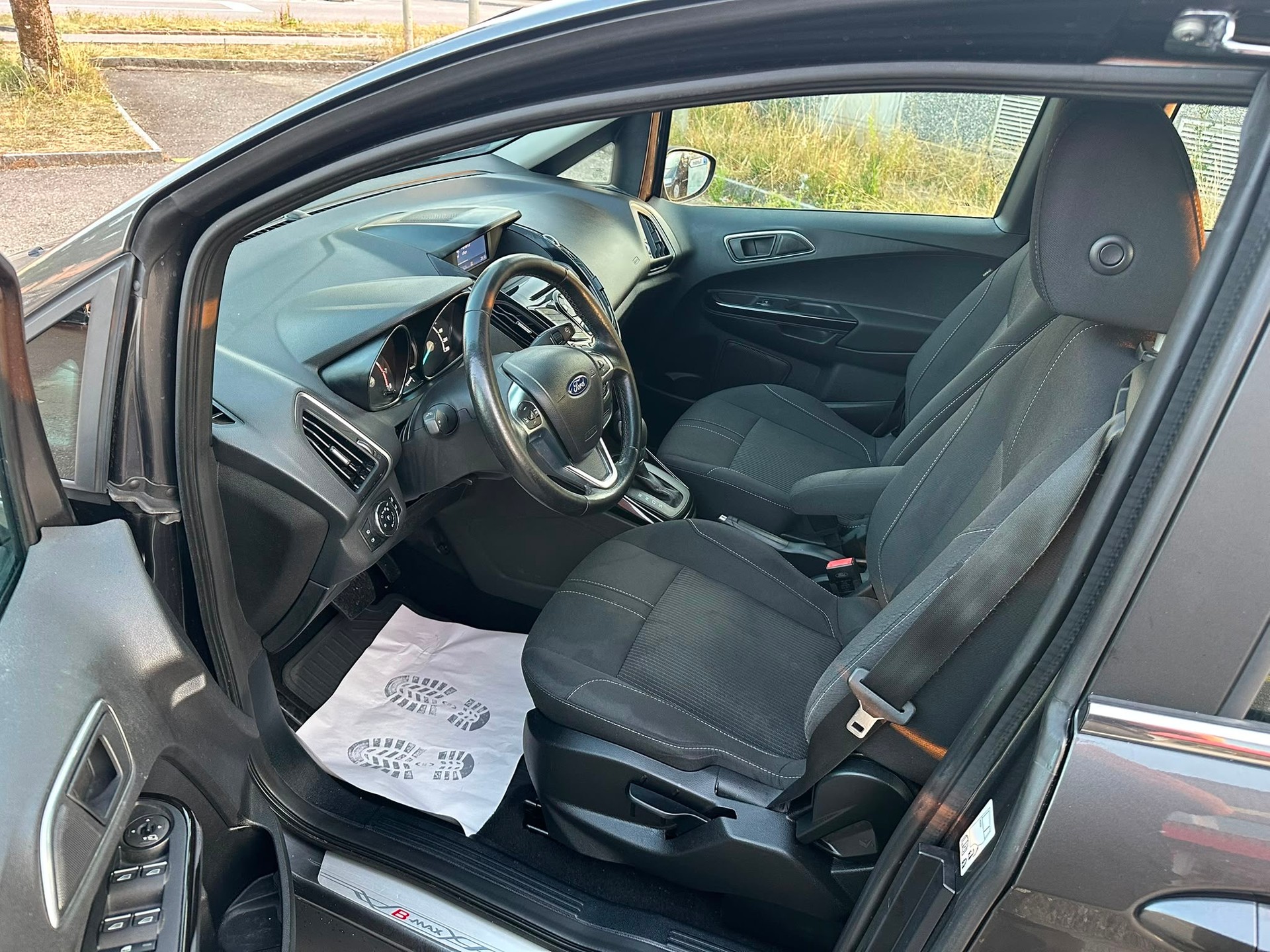 FORD B-Max 1.6 Ti-VCT Titanium PowerShift-image-8