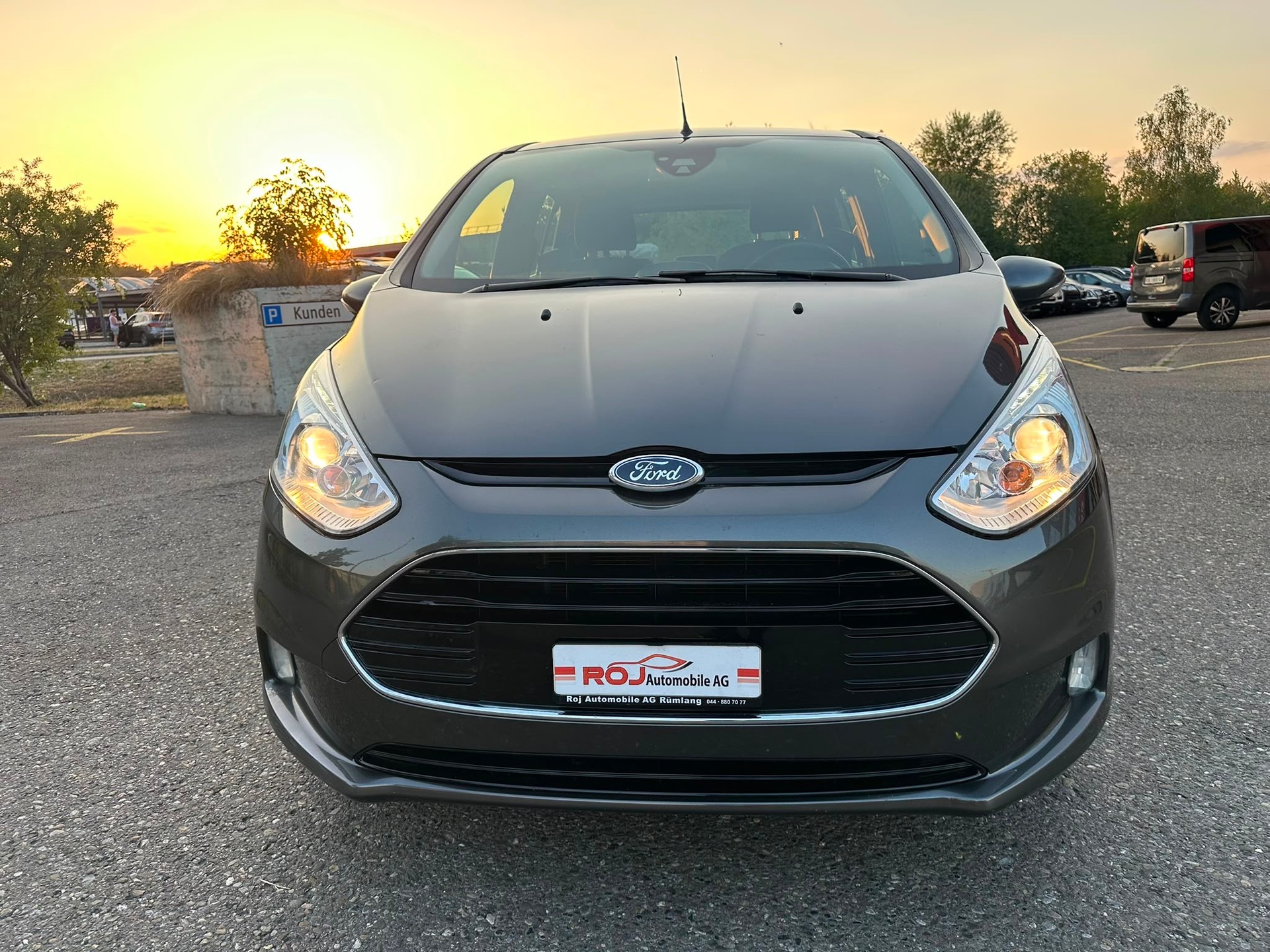 FORD B-Max 1.6 Ti-VCT Titanium PowerShift-image-2