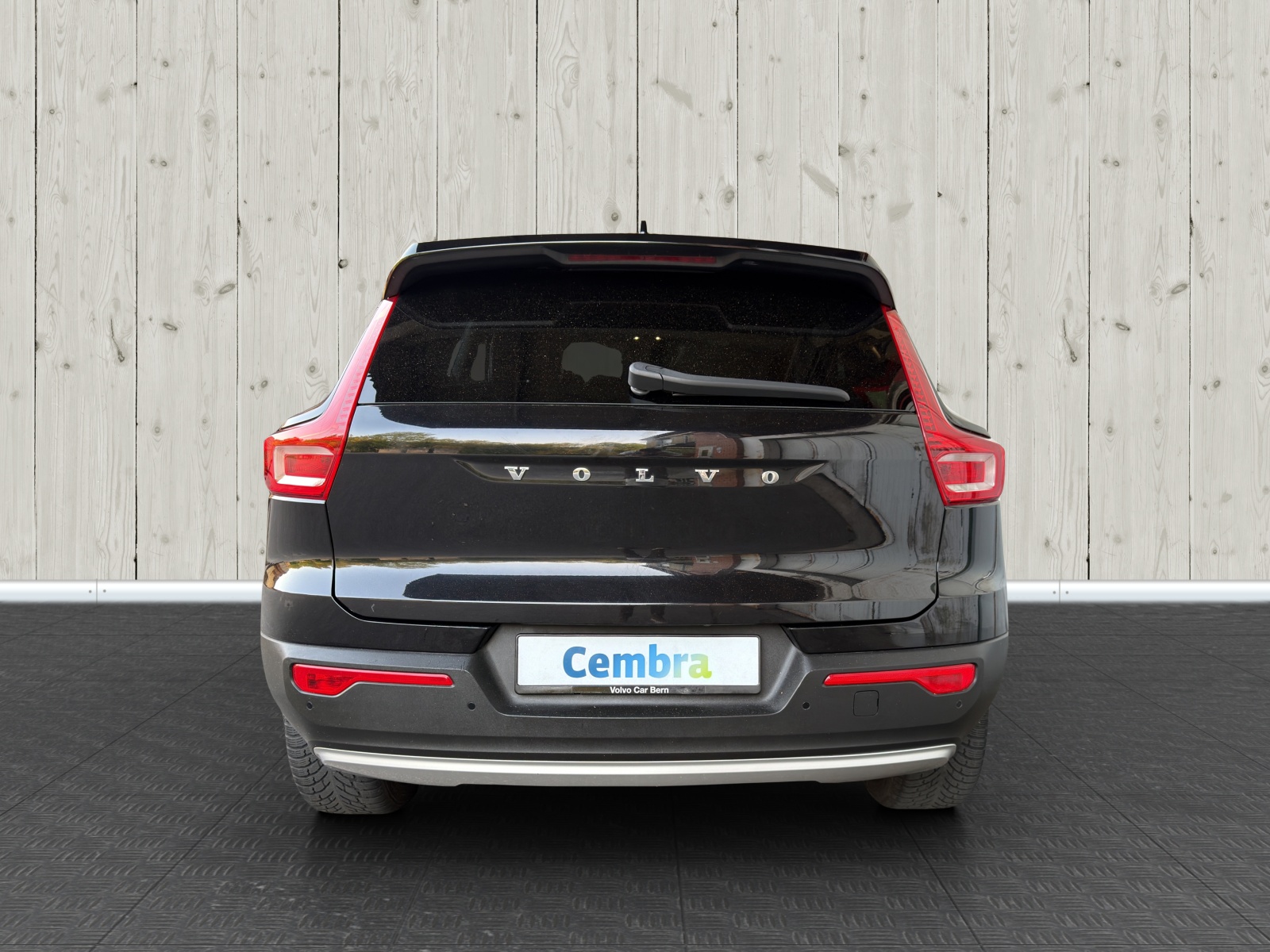 VOLVO XC40 D4 AWD Momentum Geartronic-image-5
