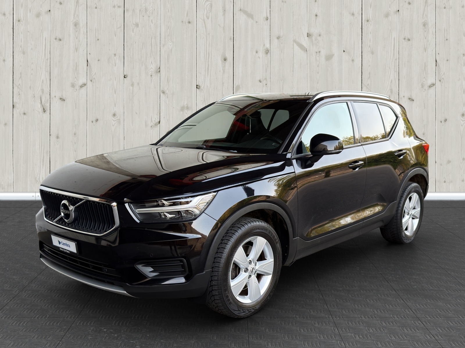 VOLVO XC40 D4 AWD Momentum Geartronic-image-2