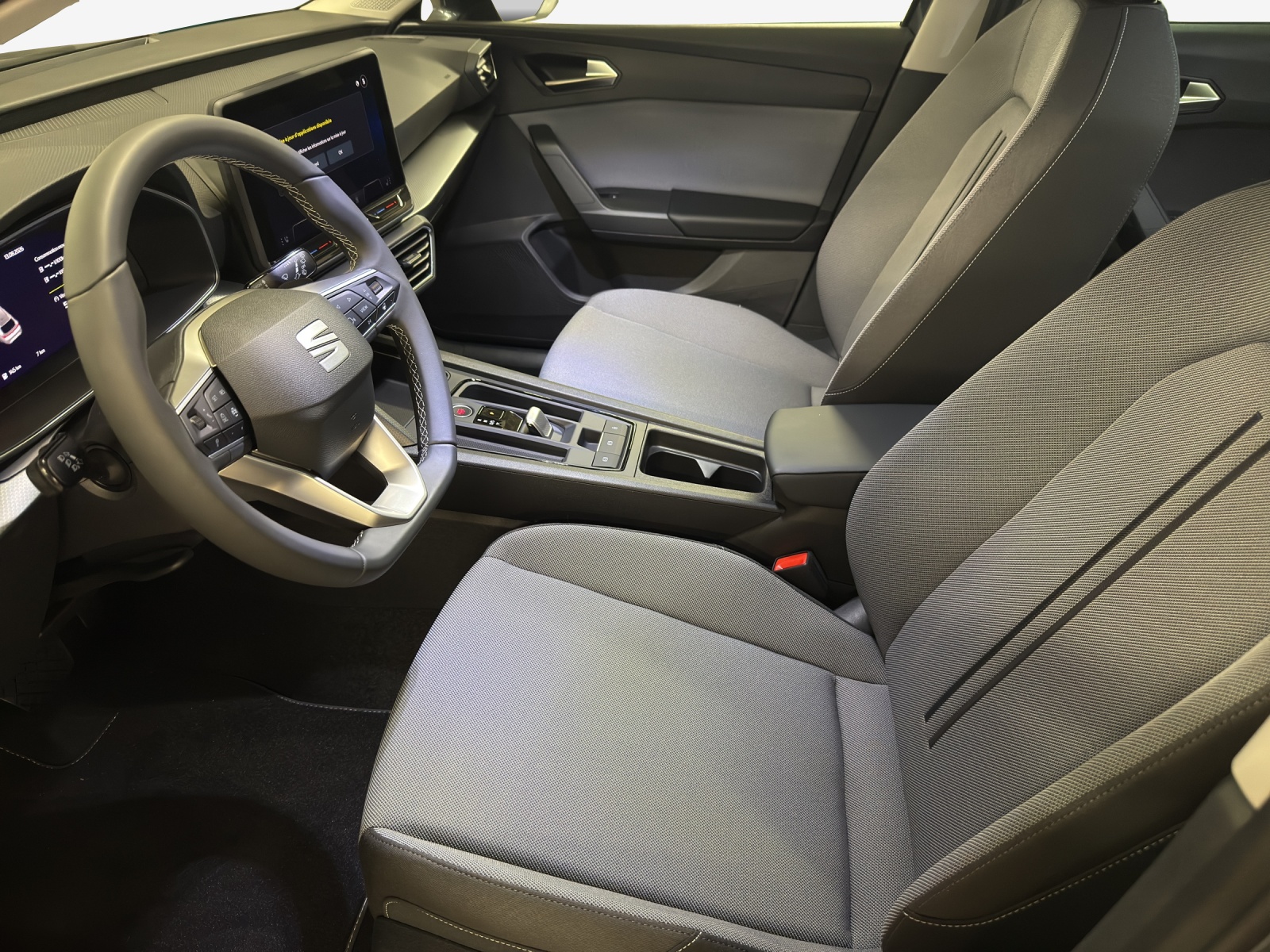 SEAT Leon ST 1.5 eHybrid pHEV DSG Business Edition-image-7