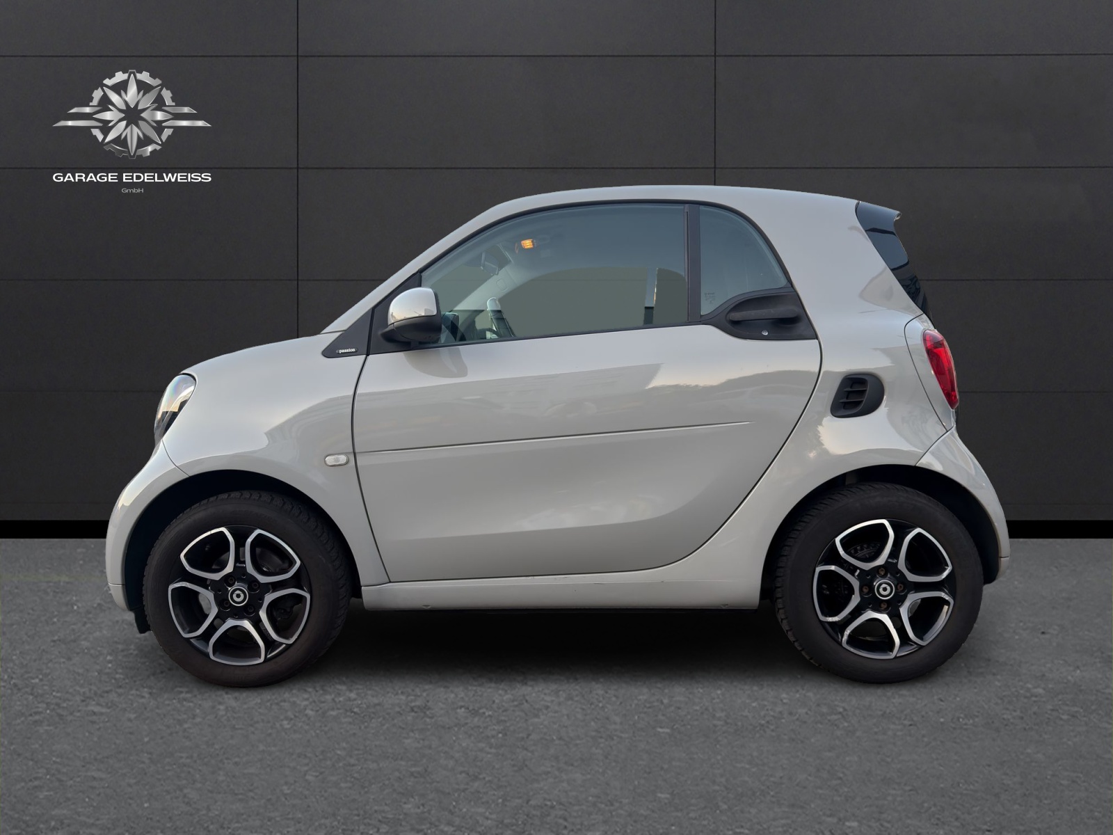 SMART fortwo passion twinmatic-showroom-element-1