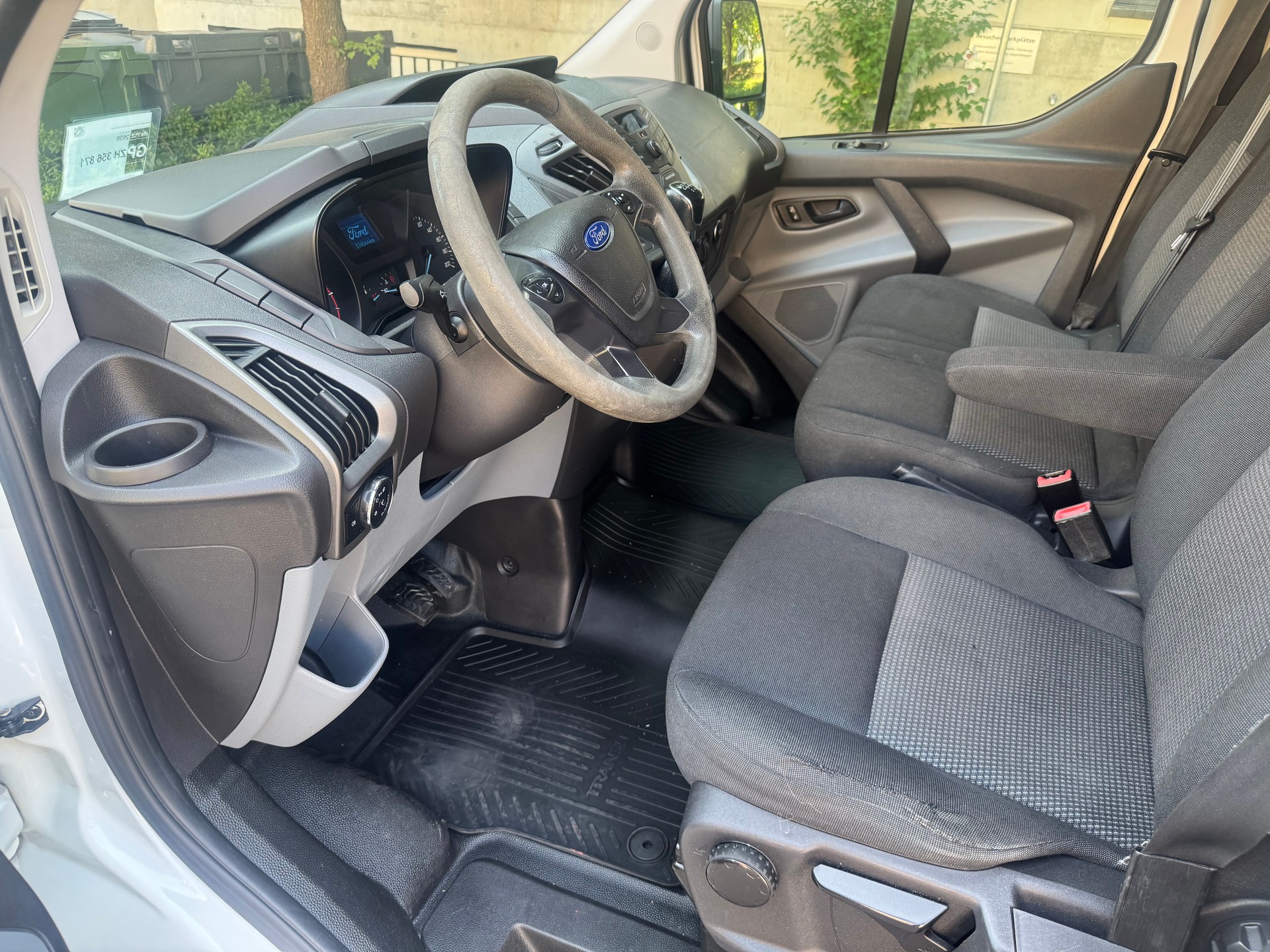 FORD 2.2 TDCi 100 Trend-image-8