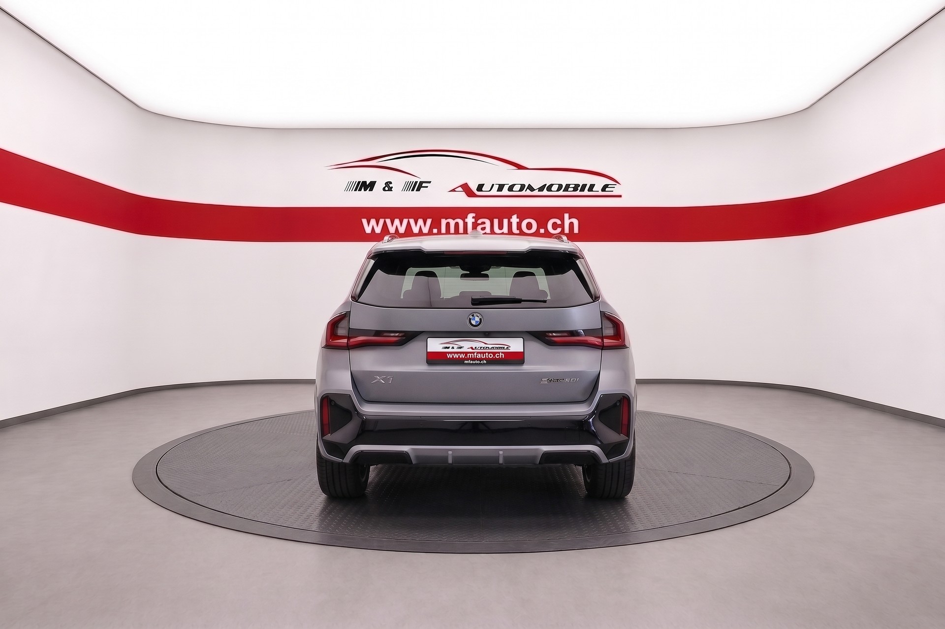 BMW X1 23i xDrive *M-SPORT*CH-FAHRZEUG* FROZEN PURE GREY METALLIC 4Jahre Garantie-image-4
