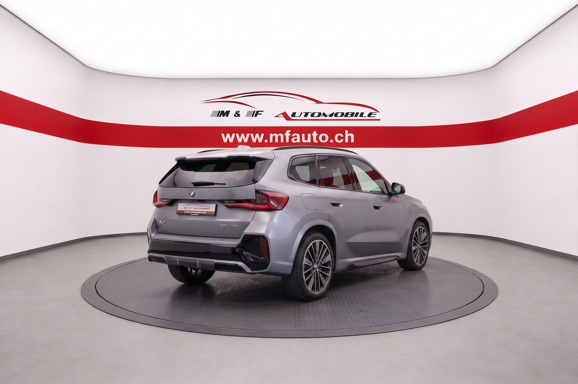 BMW X1 23i xDrive *M-SPORT*CH-FAHRZEUG* FROZEN PURE GREY METALLIC 4Jahre Garantie-image-5