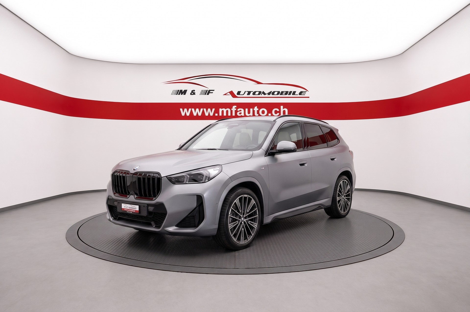 BMW X1 23i xDrive *M-SPORT*CH-FAHRZEUG* FROZEN PURE GREY METALLIC 4Jahre Garantie