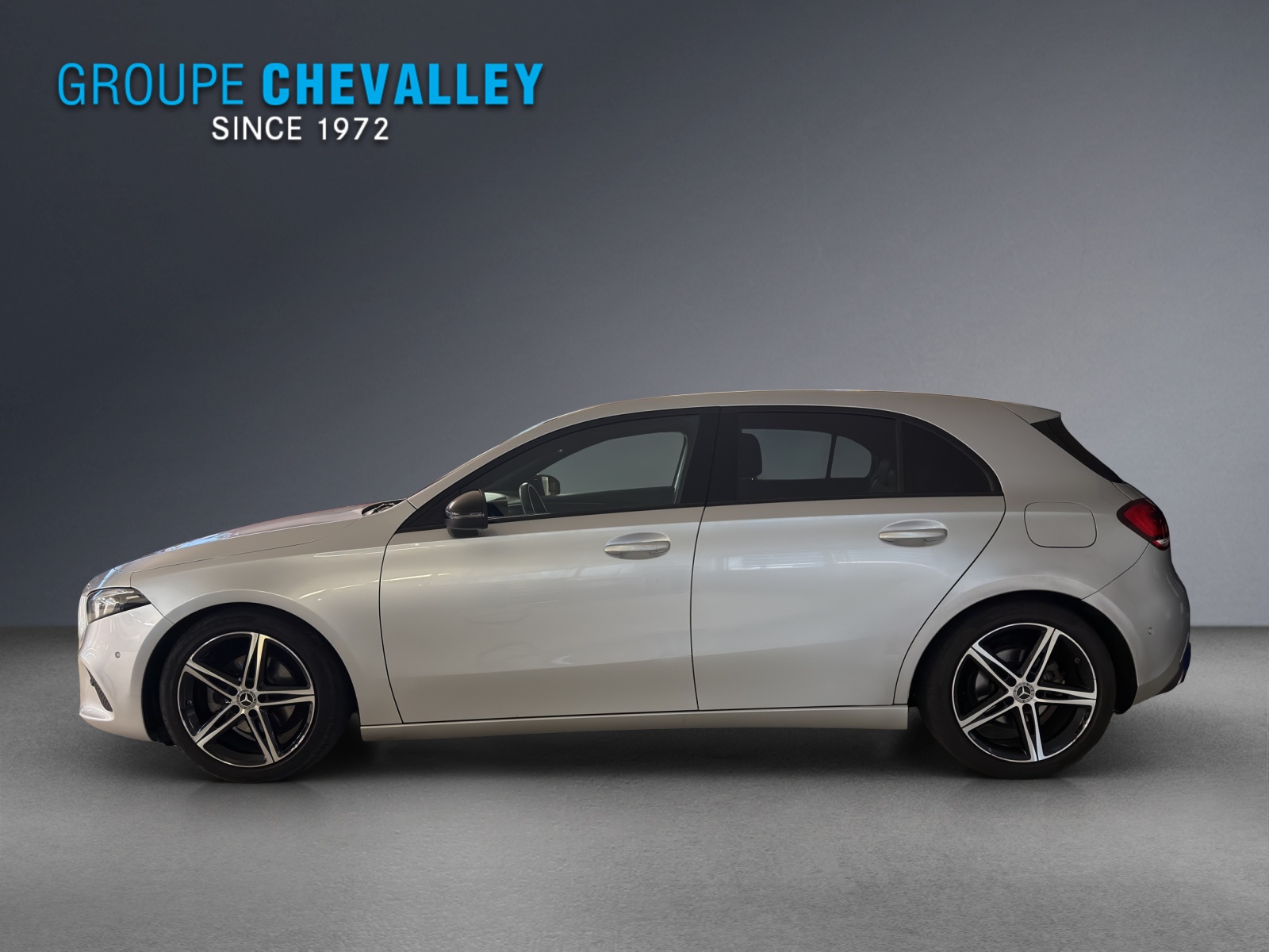 MERCEDES-BENZ A 180 Edition-image-2