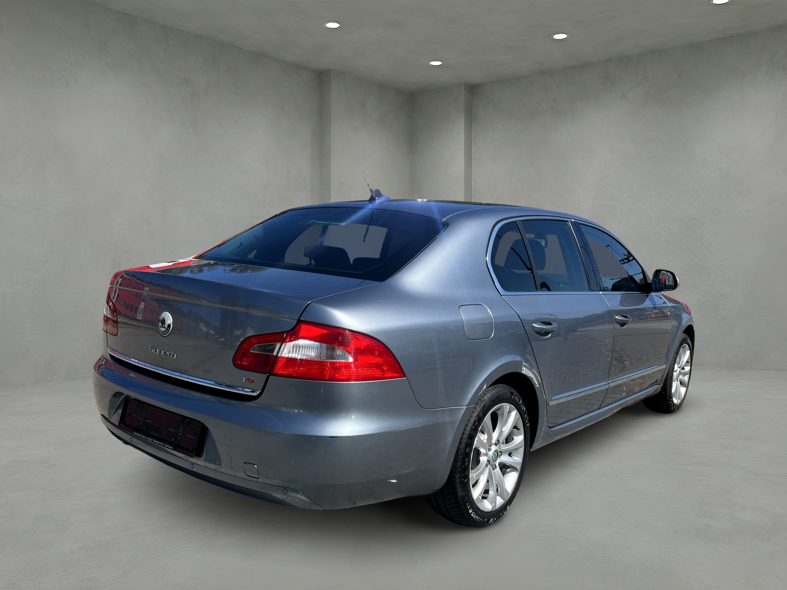 SKODA Superb 2.0 TDi Elegance DSG-image-4