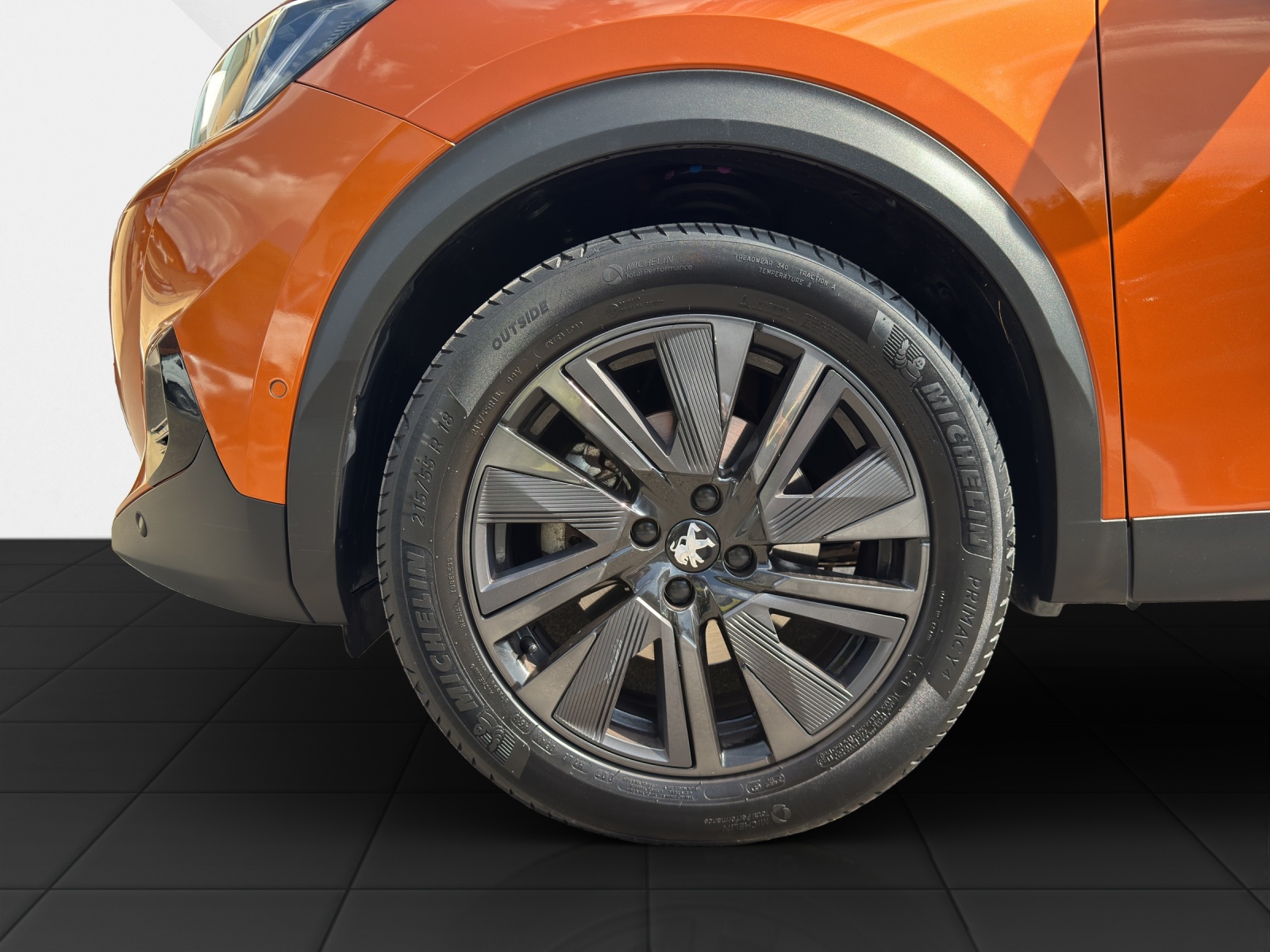 PEUGEOT 2008 1.2 GT PureTech 155 PS-image-18