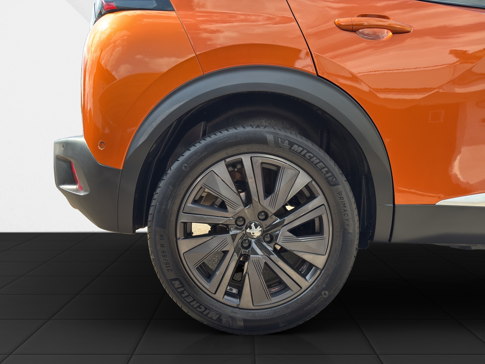 PEUGEOT 2008 1.2 GT PureTech 155 PS-image-21